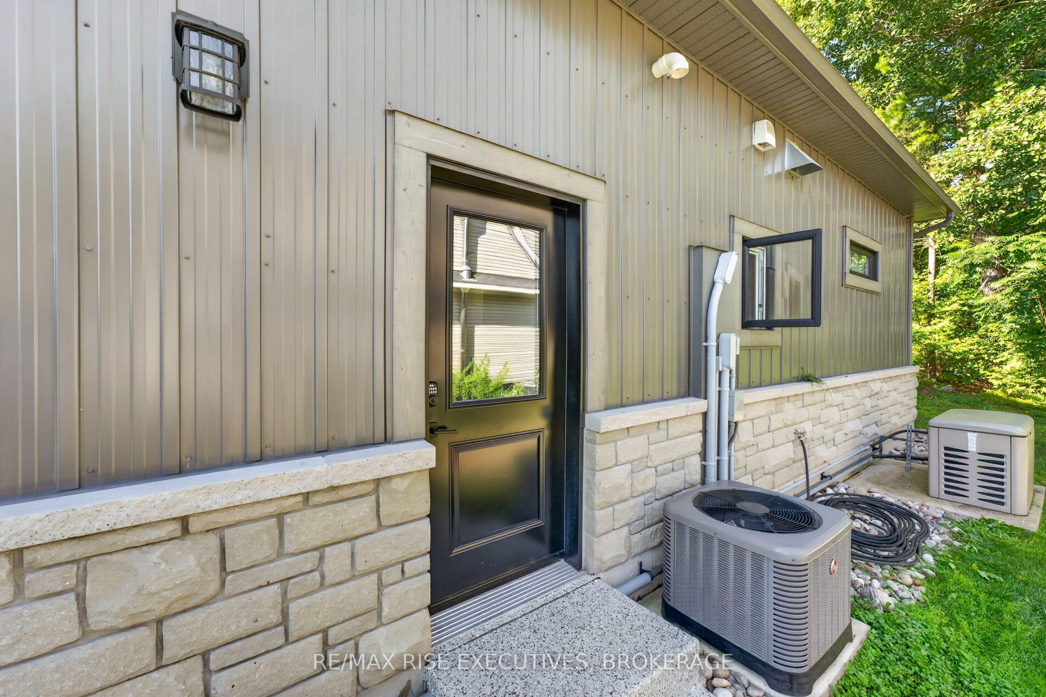 4 Headlands Way Property Photo 43
