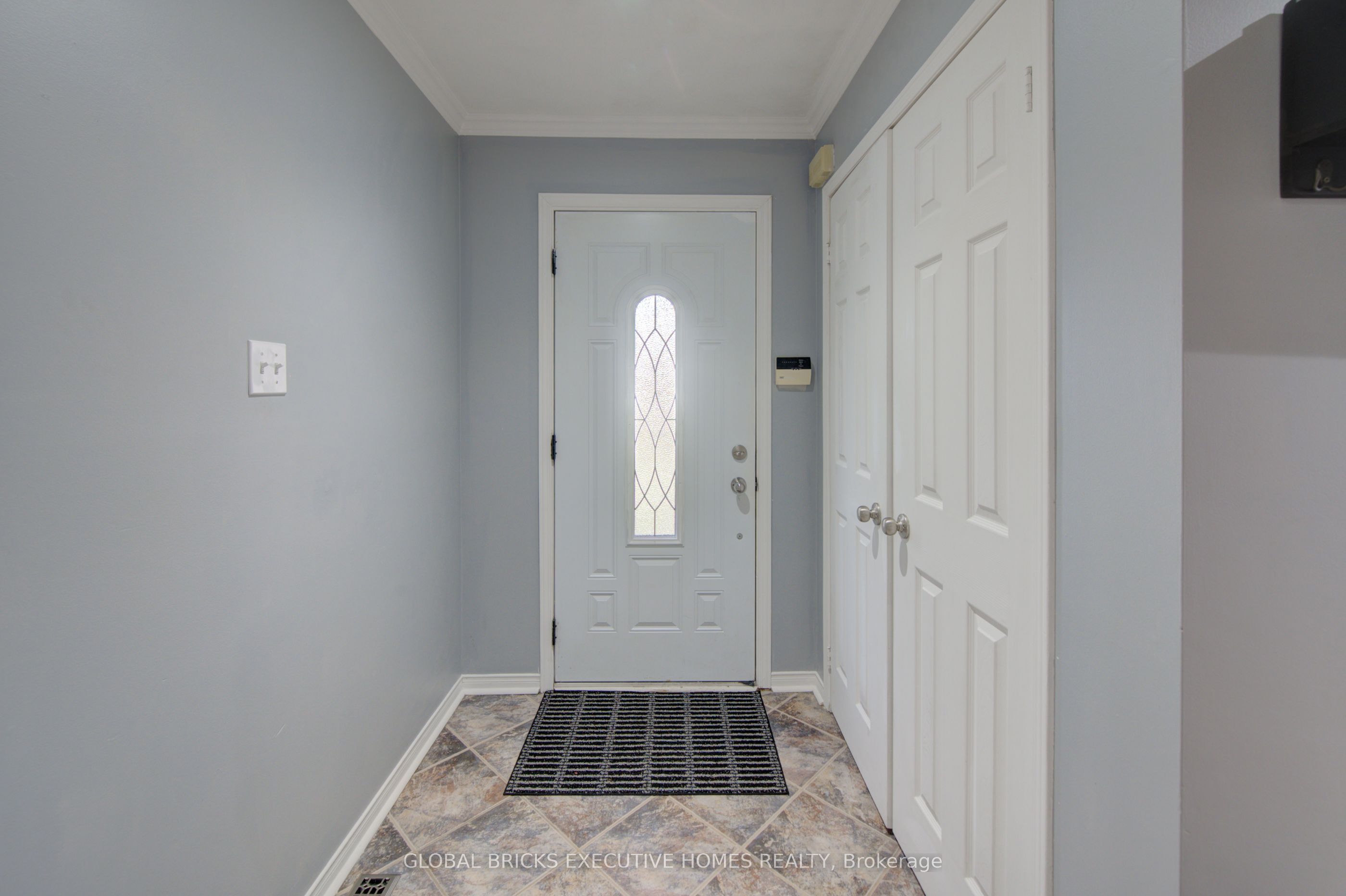 35 Attwood Drive Property Photo 6