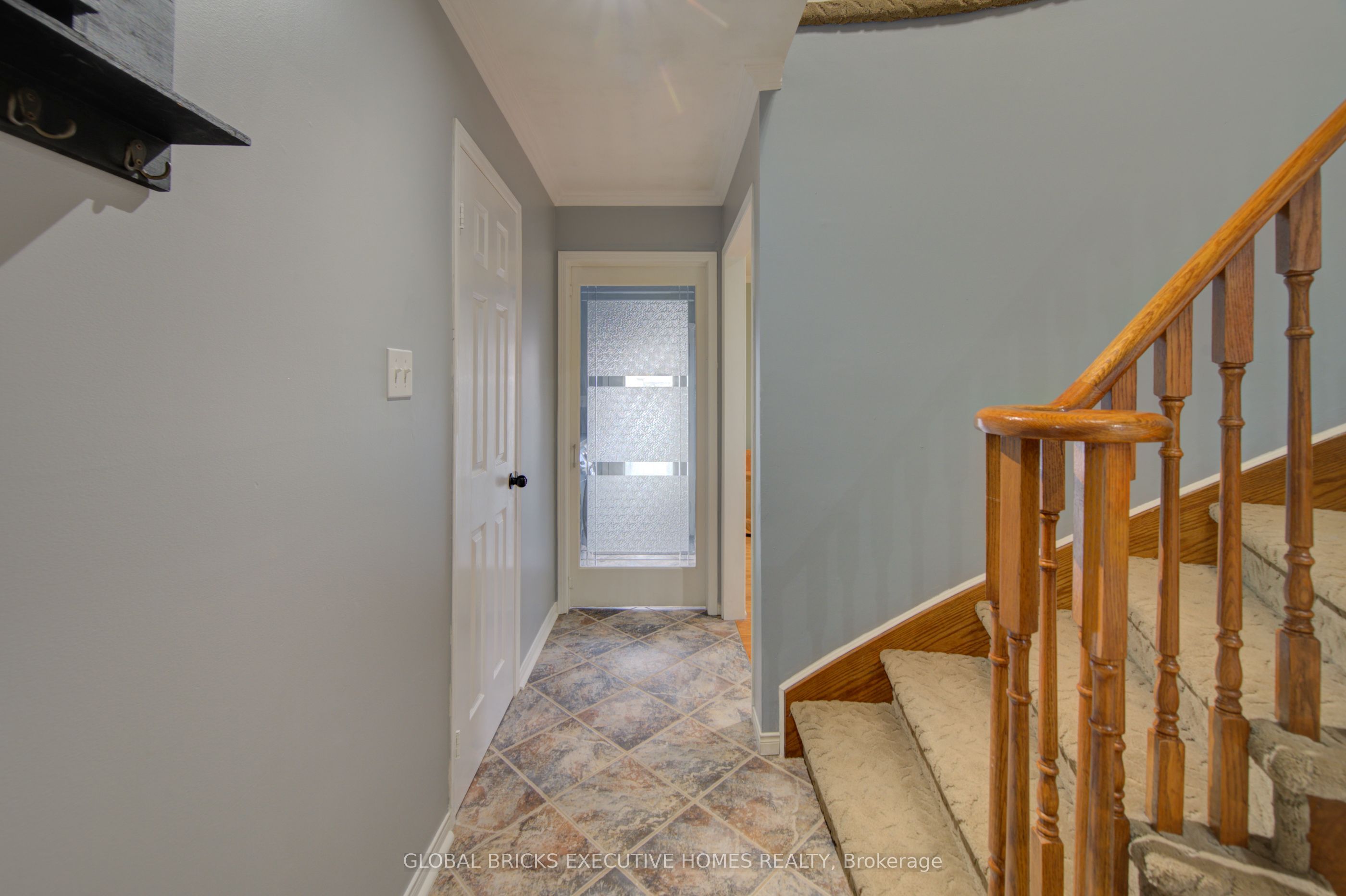 35 Attwood Drive Property Photo 8