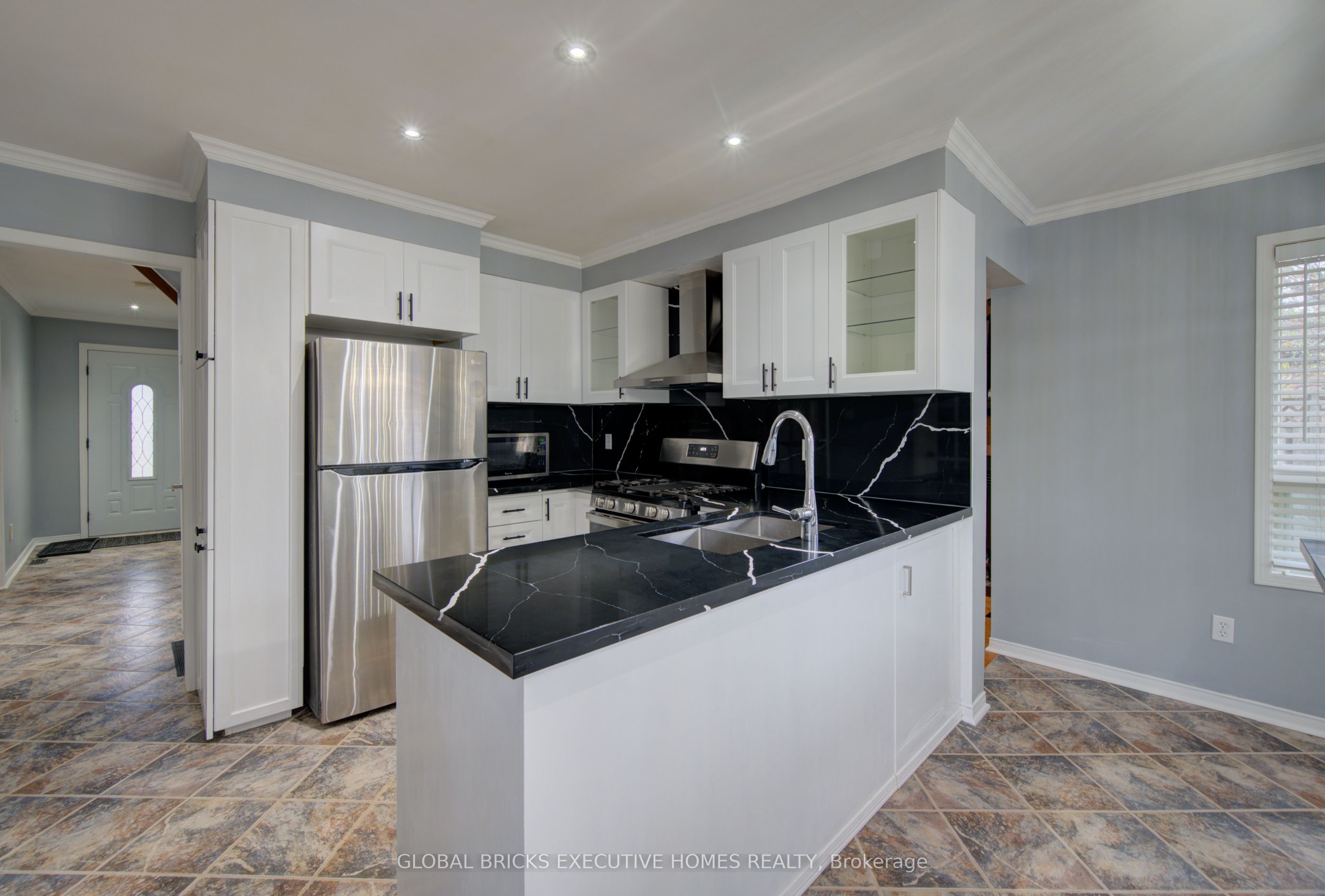 35 Attwood Drive Property Photo 10