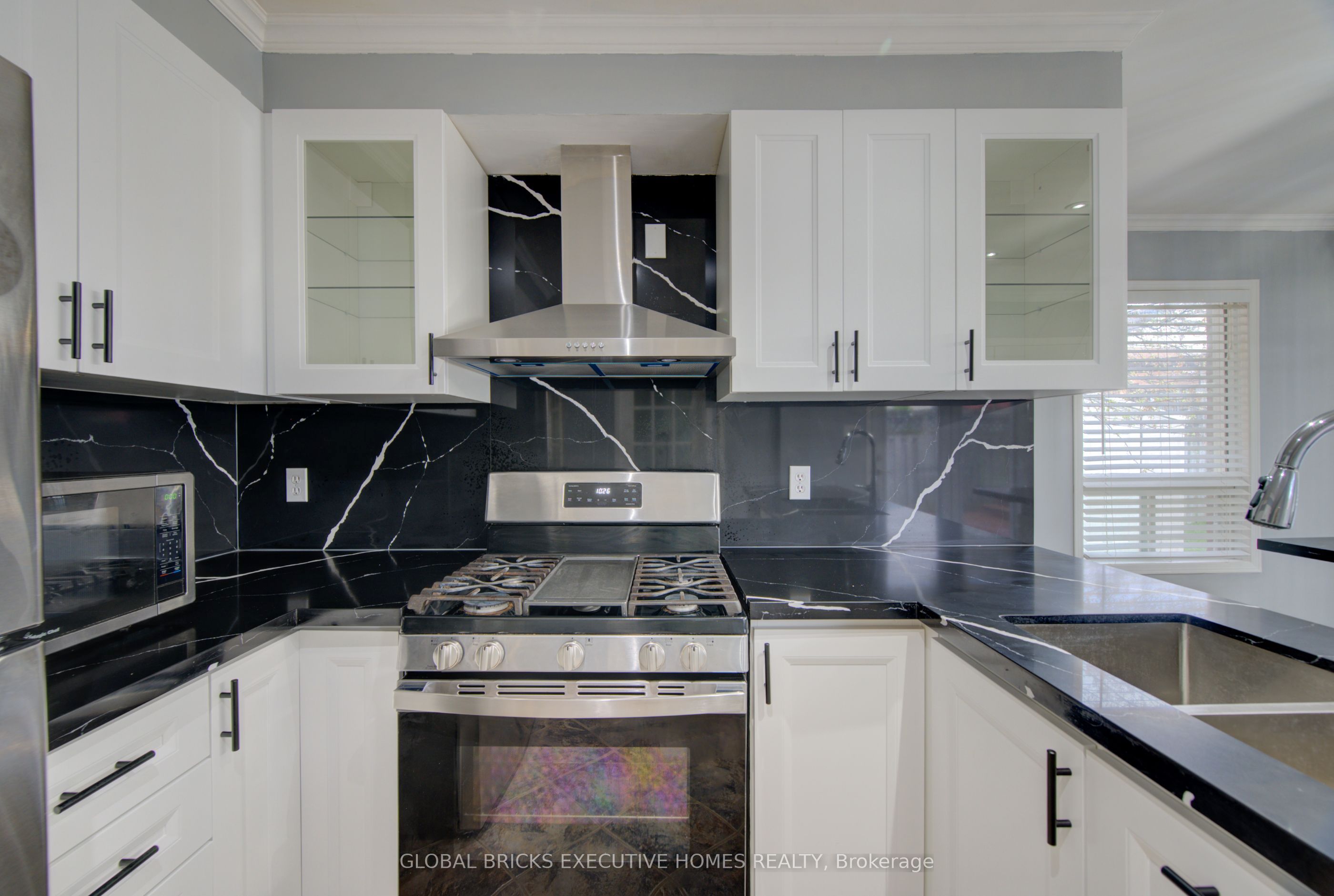 35 Attwood Drive Property Photo 11