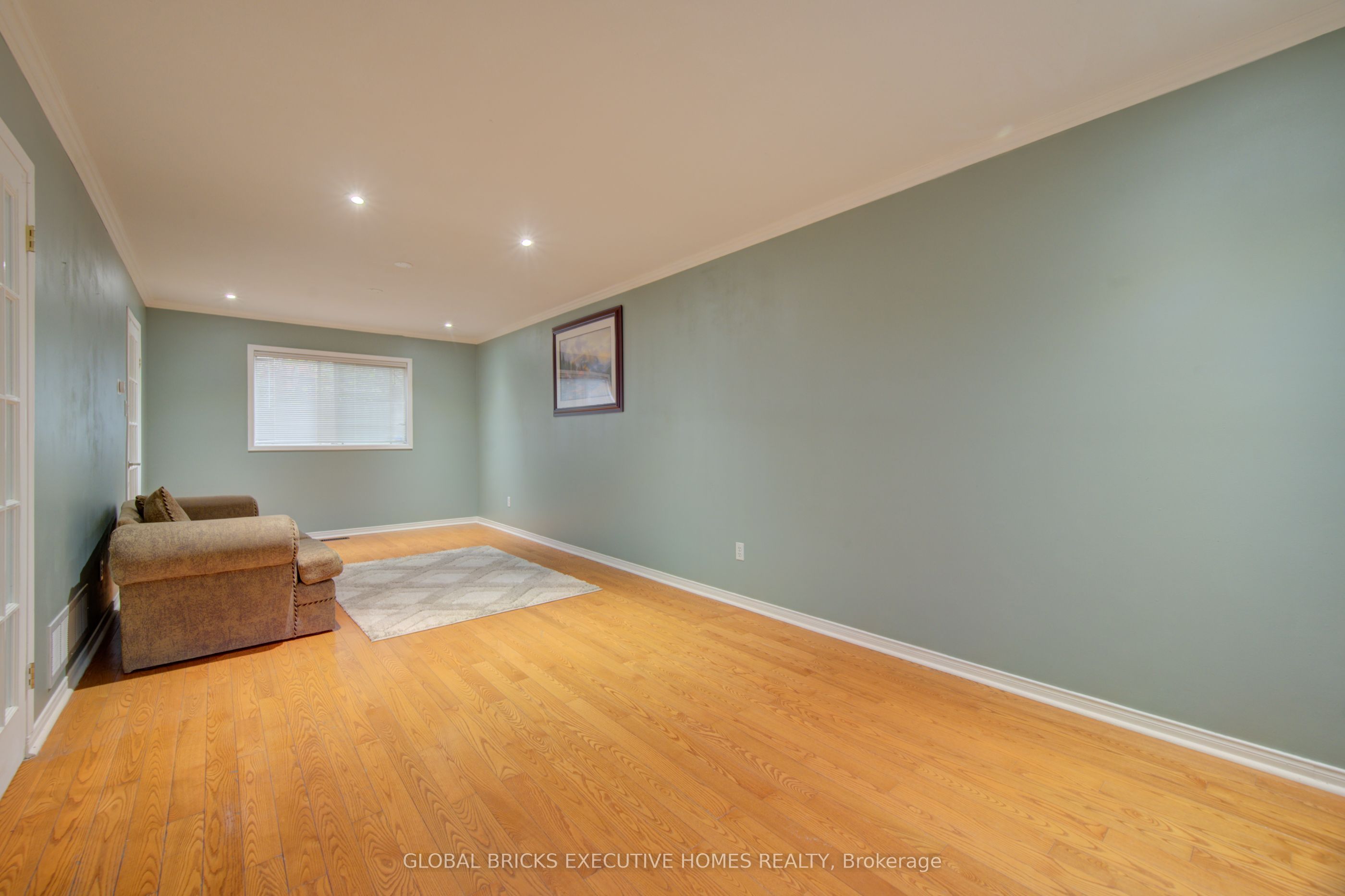 35 Attwood Drive Property Photo 17