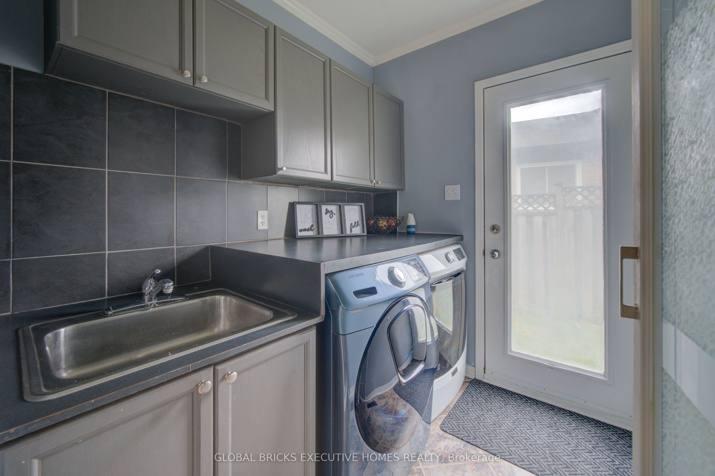 35 Attwood Drive Property Photo 20