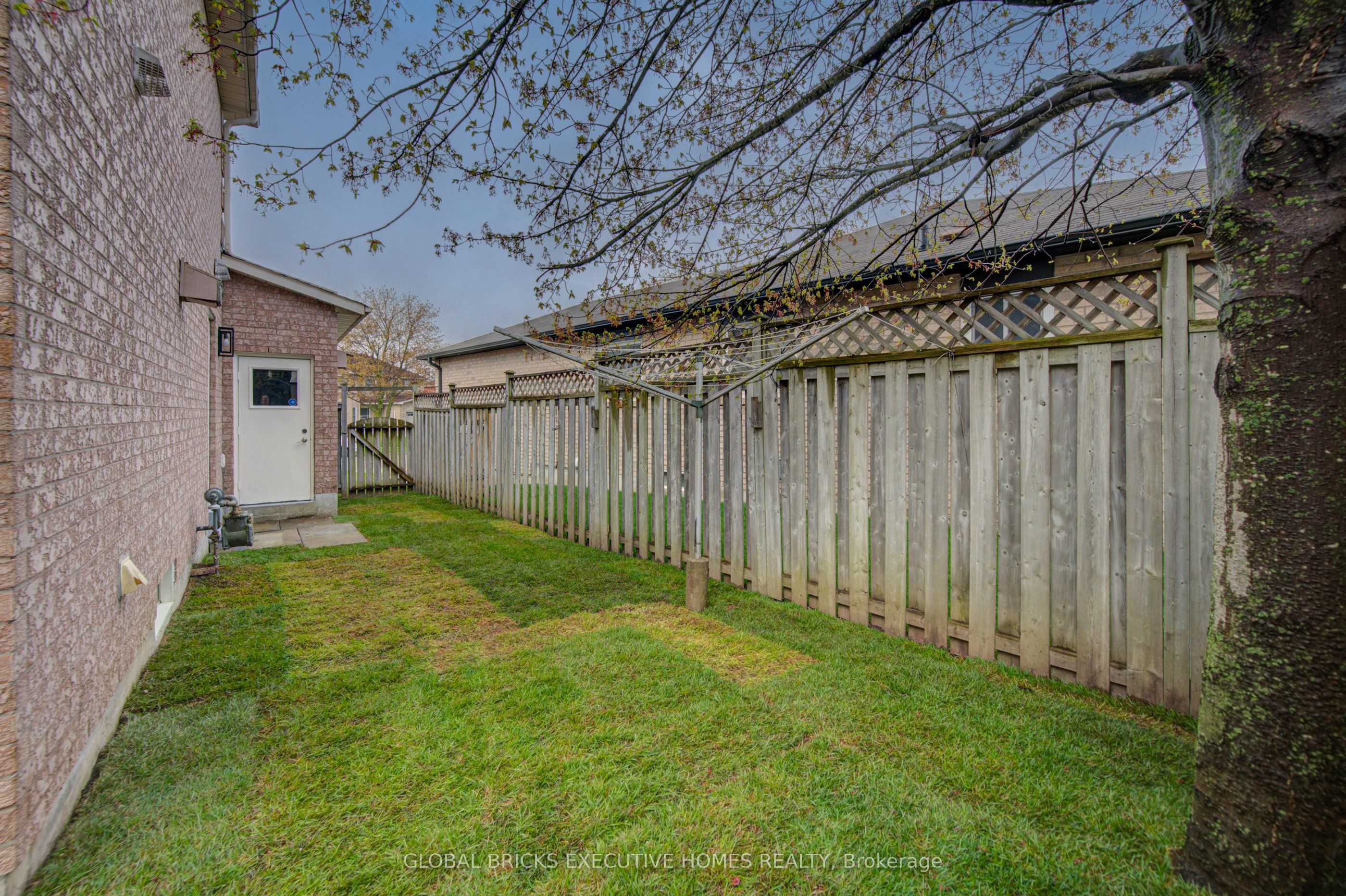 35 Attwood Drive Property Photo 45