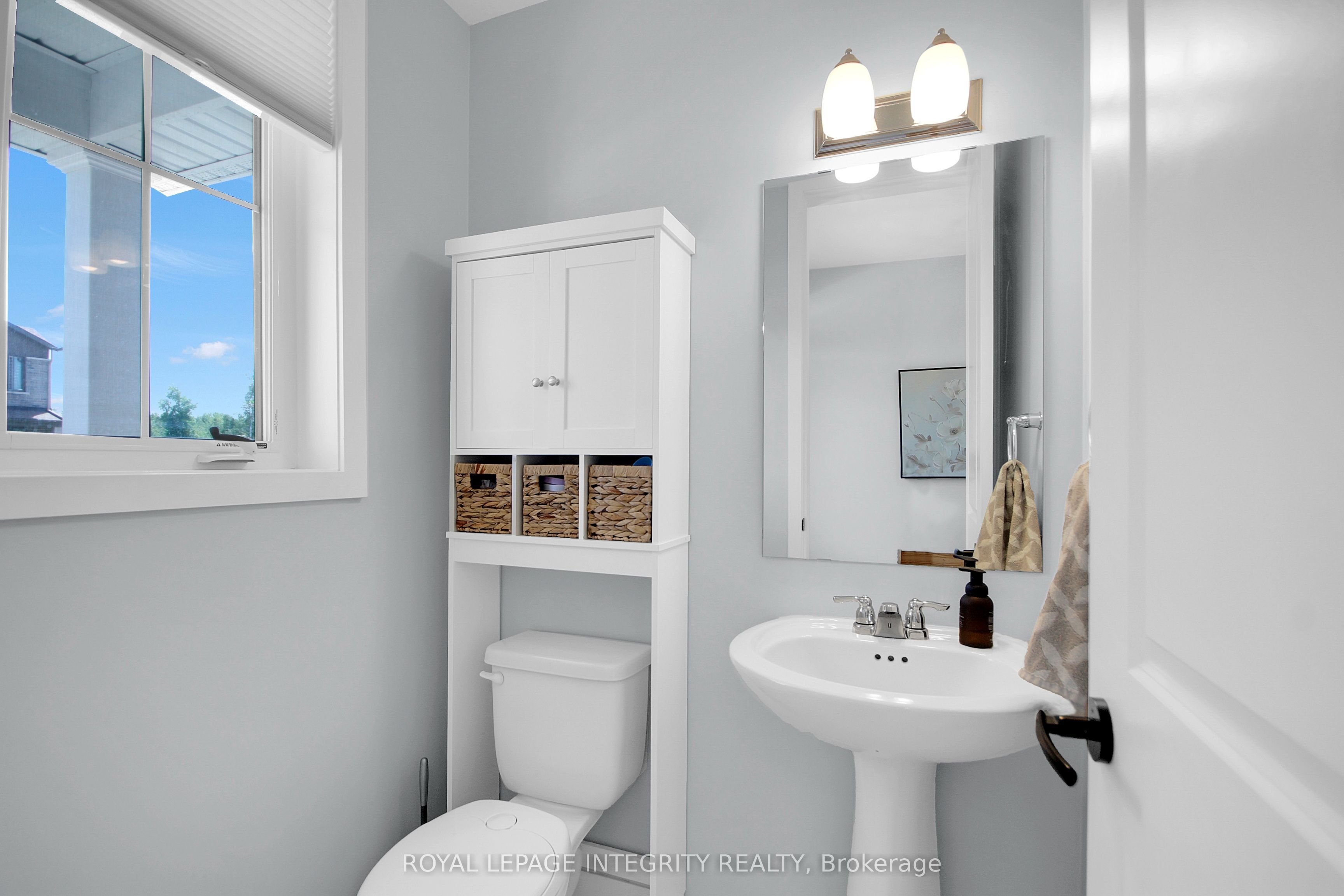 774 Derreen Avenue Property Photo 7