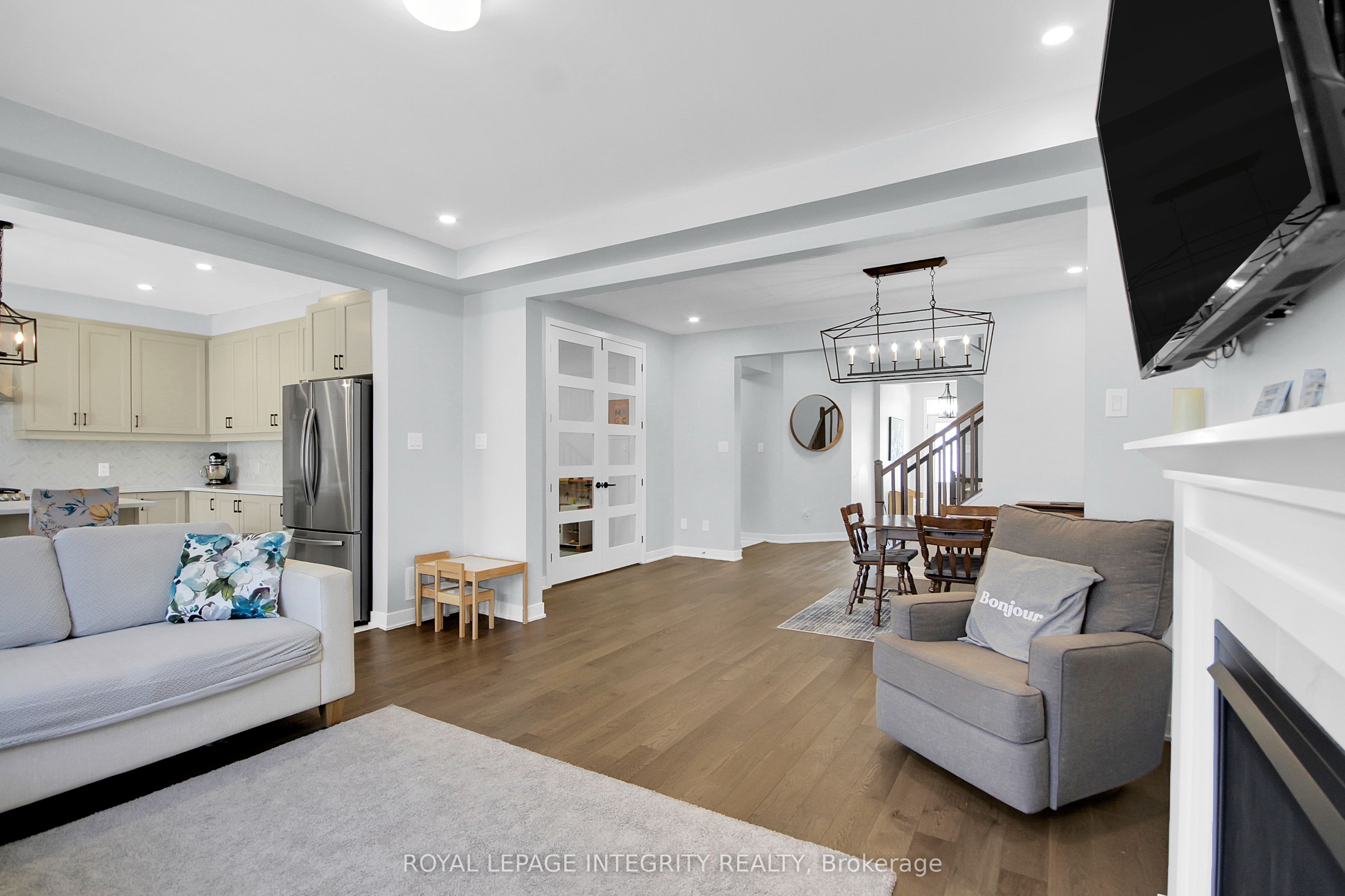 774 Derreen Avenue Property Photo 17