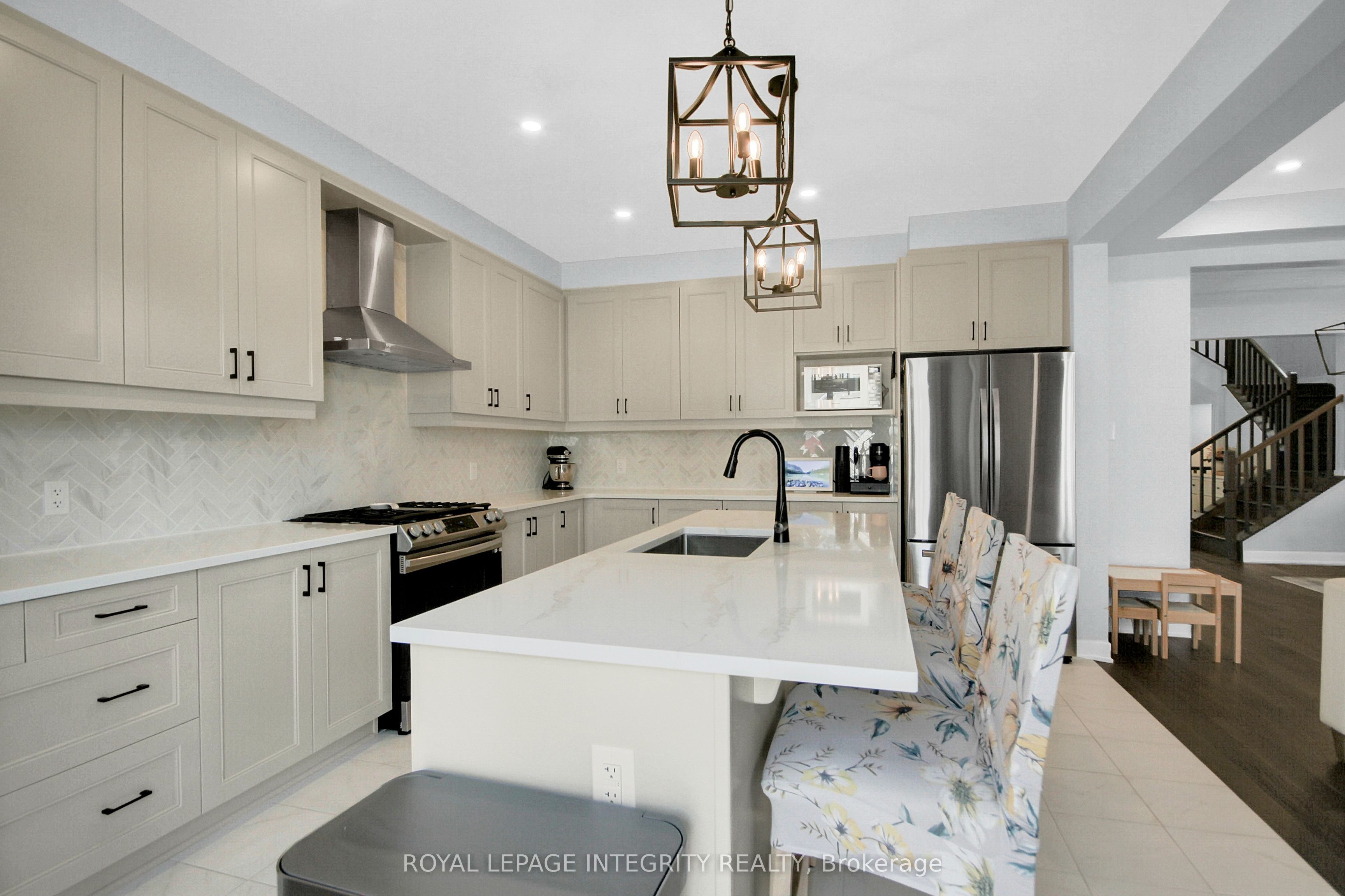 774 Derreen Avenue Property Photo 19