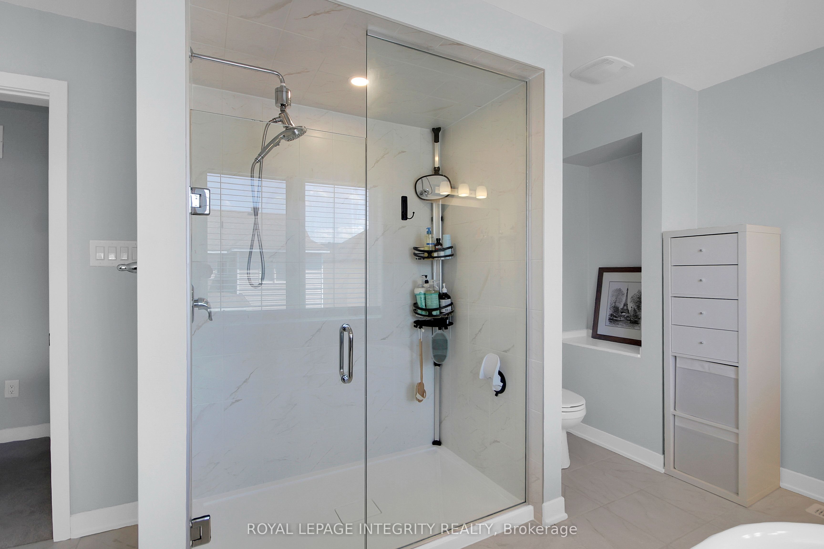 774 Derreen Avenue Property Photo 33