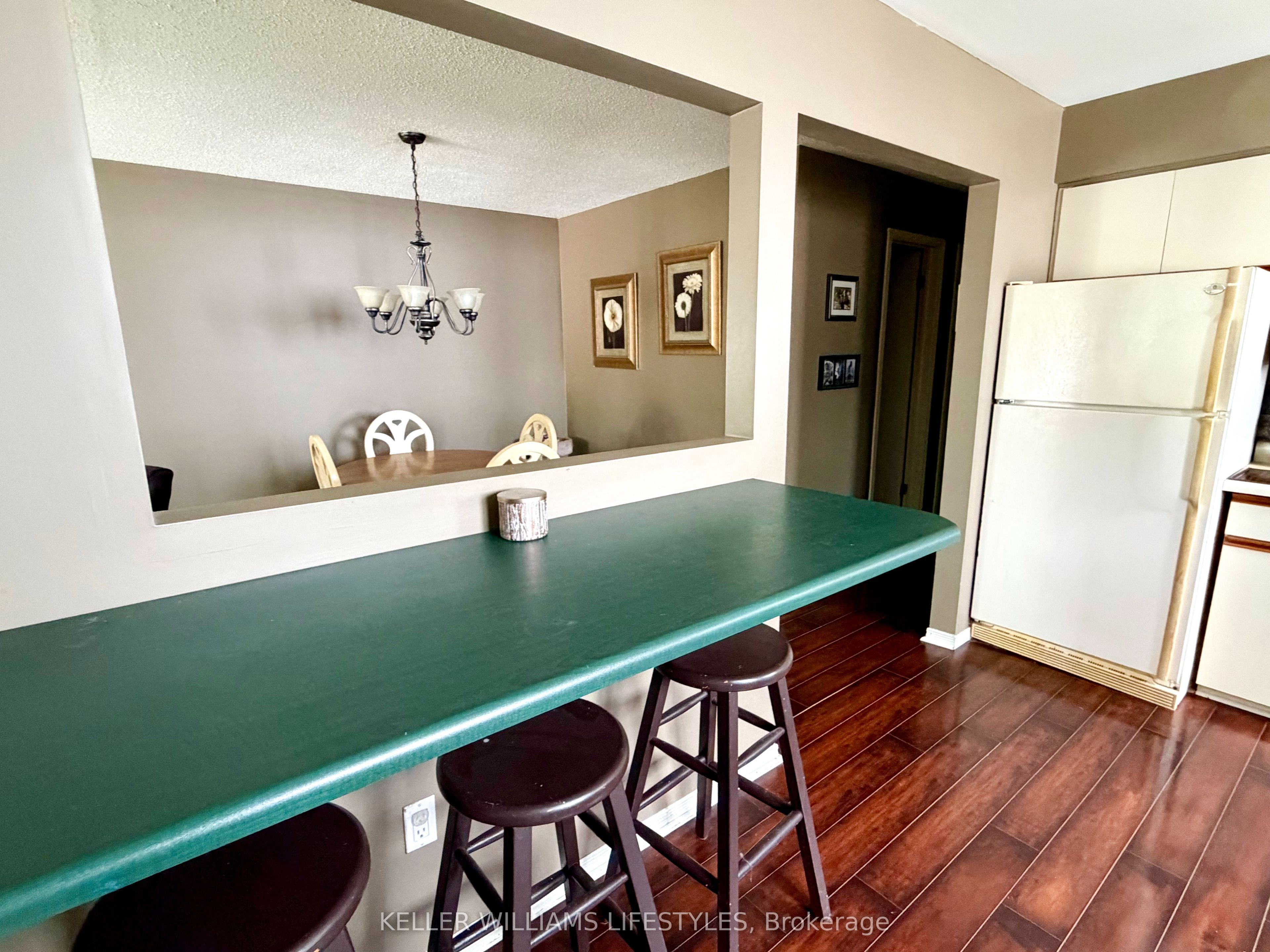 95 Bonaventure Drive Property Photo 6