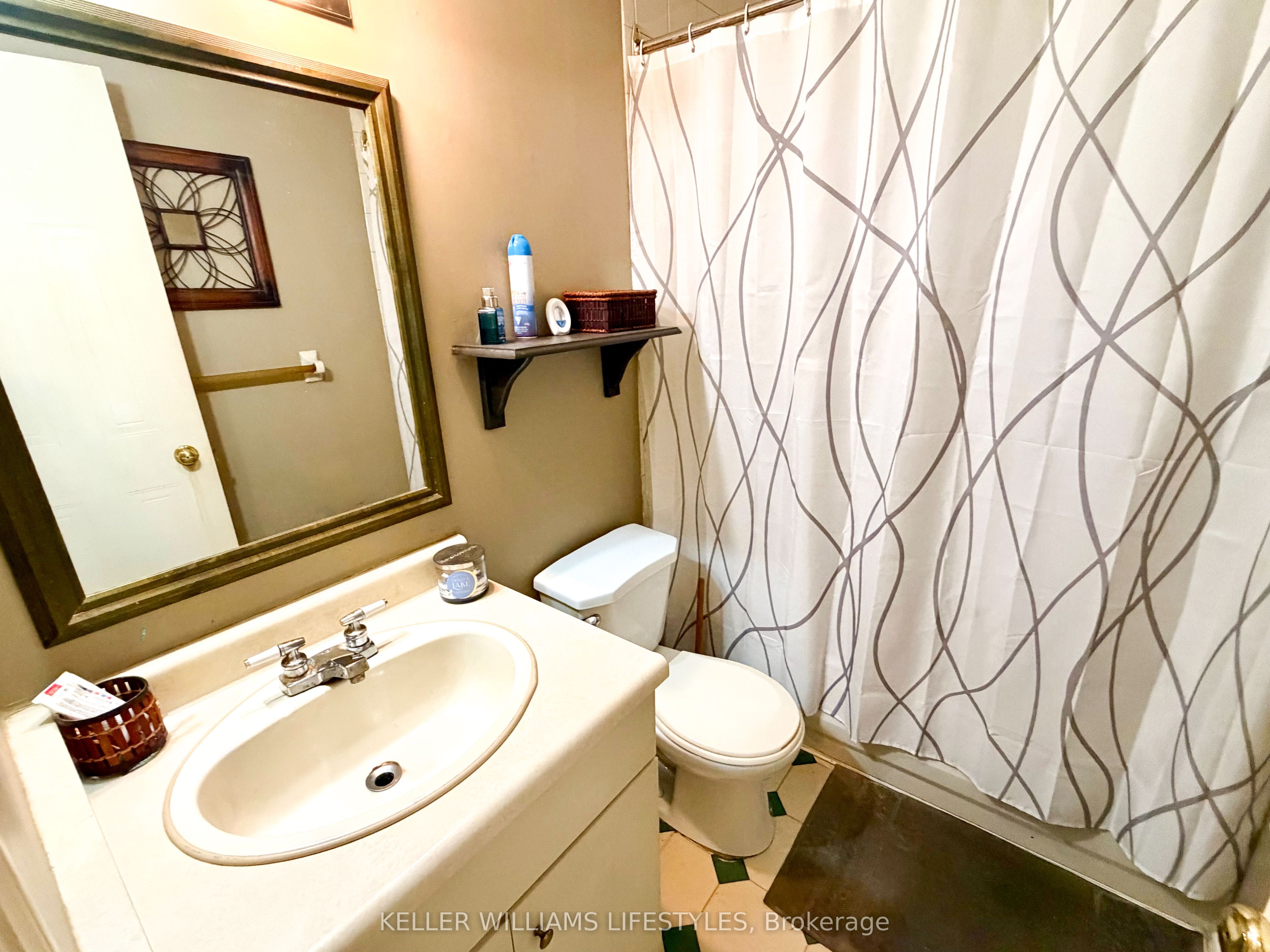 95 Bonaventure Drive Property Photo 8