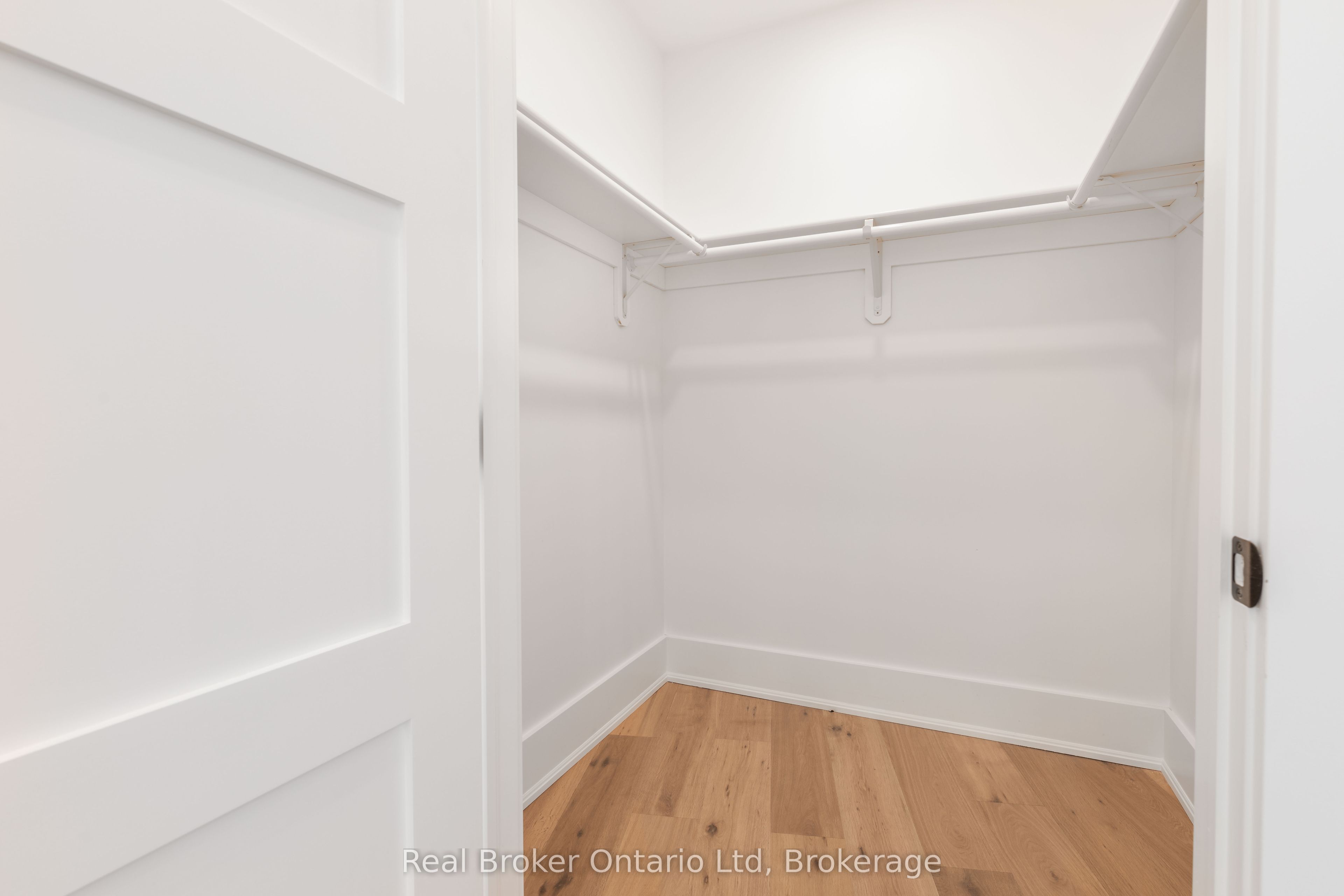 80 9th Street E 701 Property Photo 16
