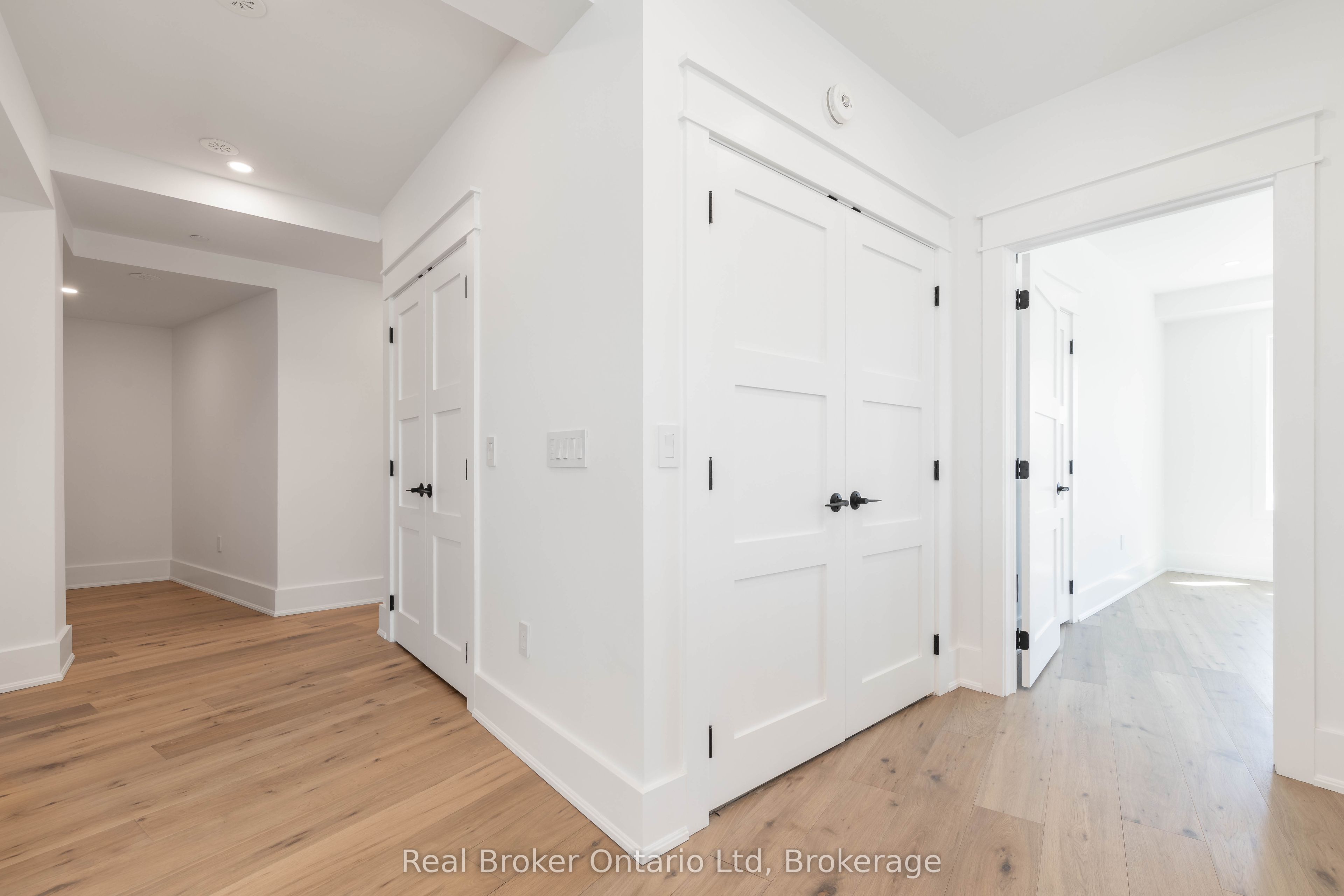 80 9th Street E 701 Property Photo 21