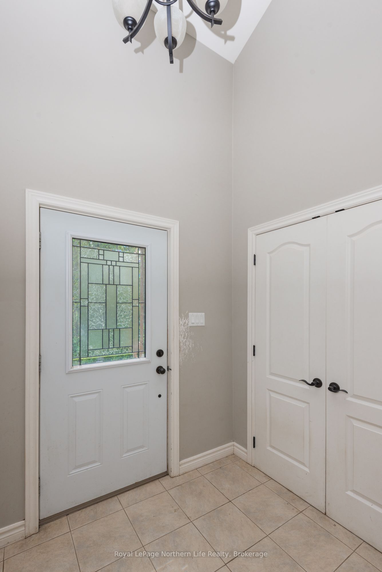 522 Hart Road Property Photo 2