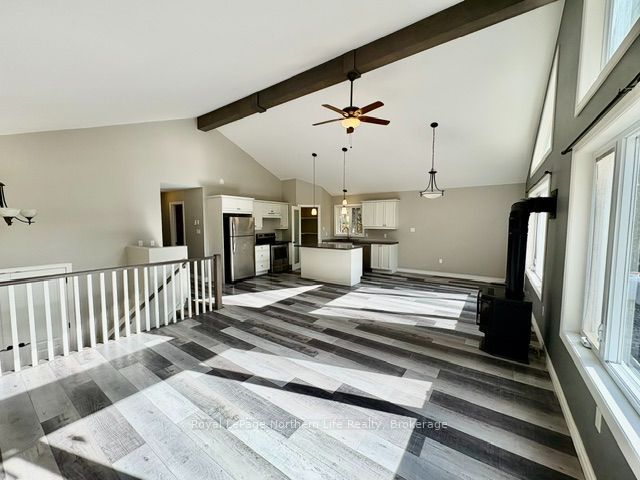 522 Hart Road Property Photo 7