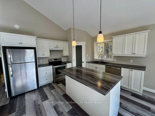 522 Hart Road Property Photo 8