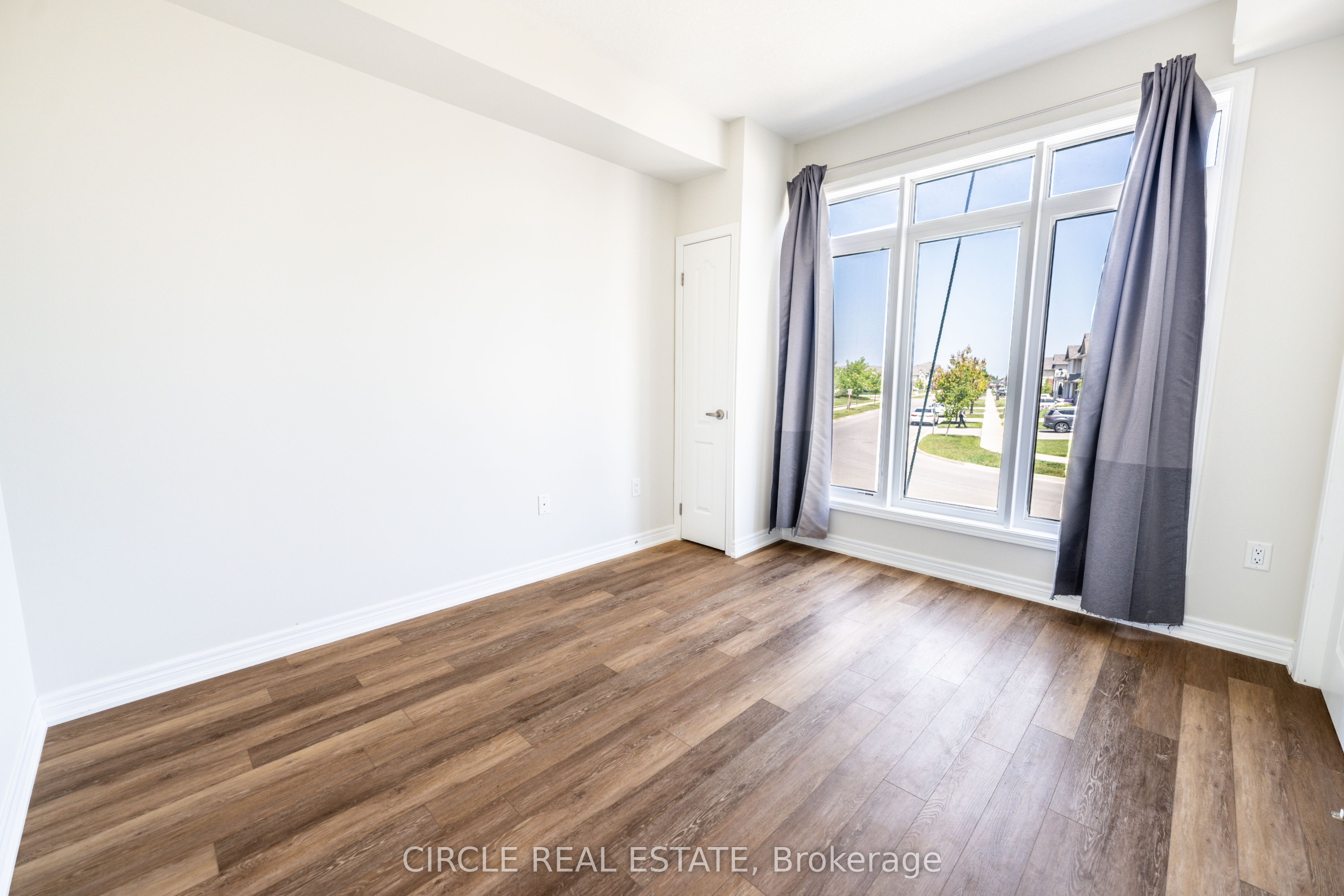 5016 Serena Drive 7 Property Photo 15