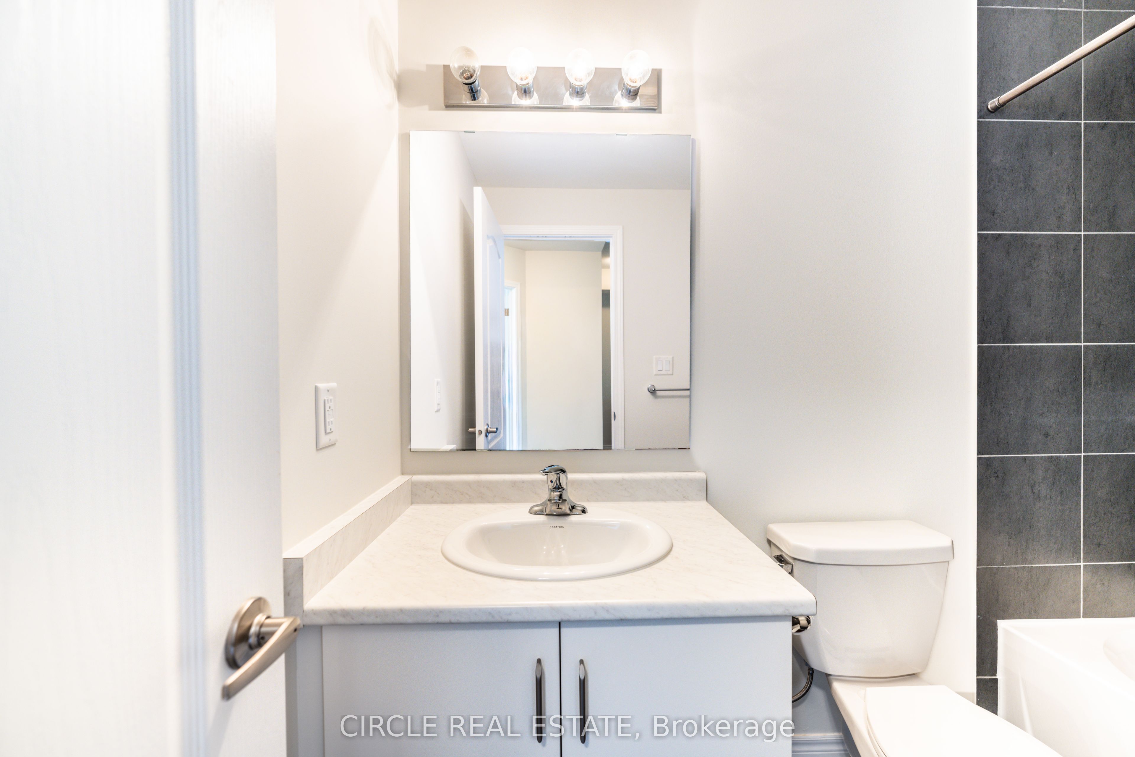 5016 Serena Drive 7 Property Photo 18