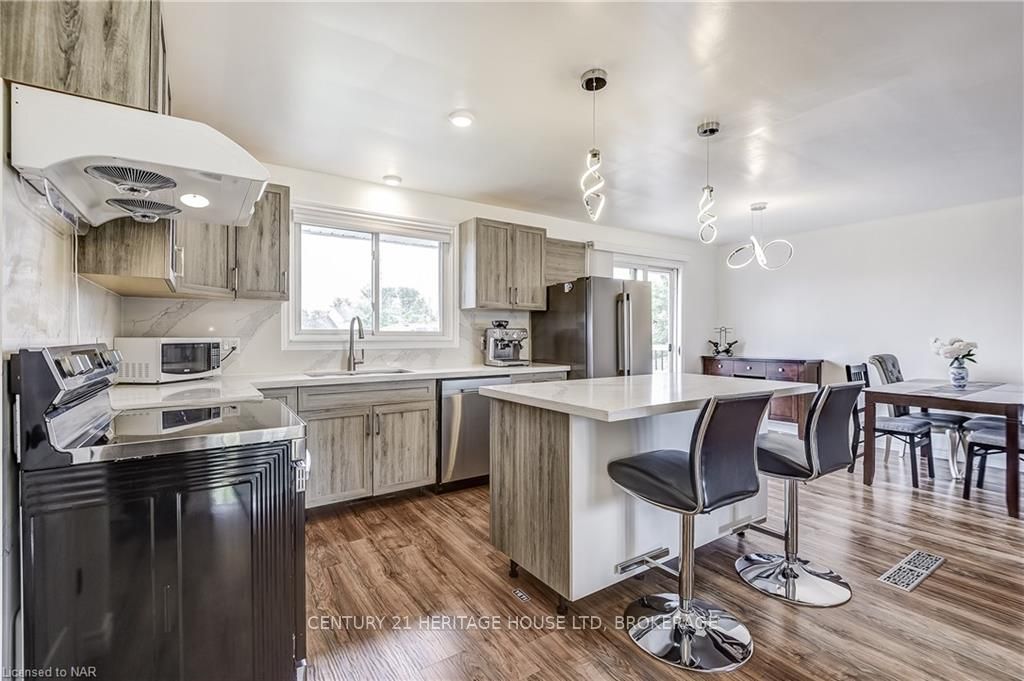 10 Madison Street Property Photo 6