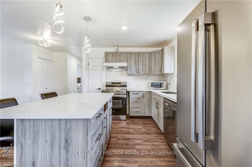 10 Madison Street Property Photo 8