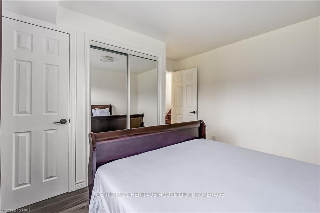 10 Madison Street Property Photo 21