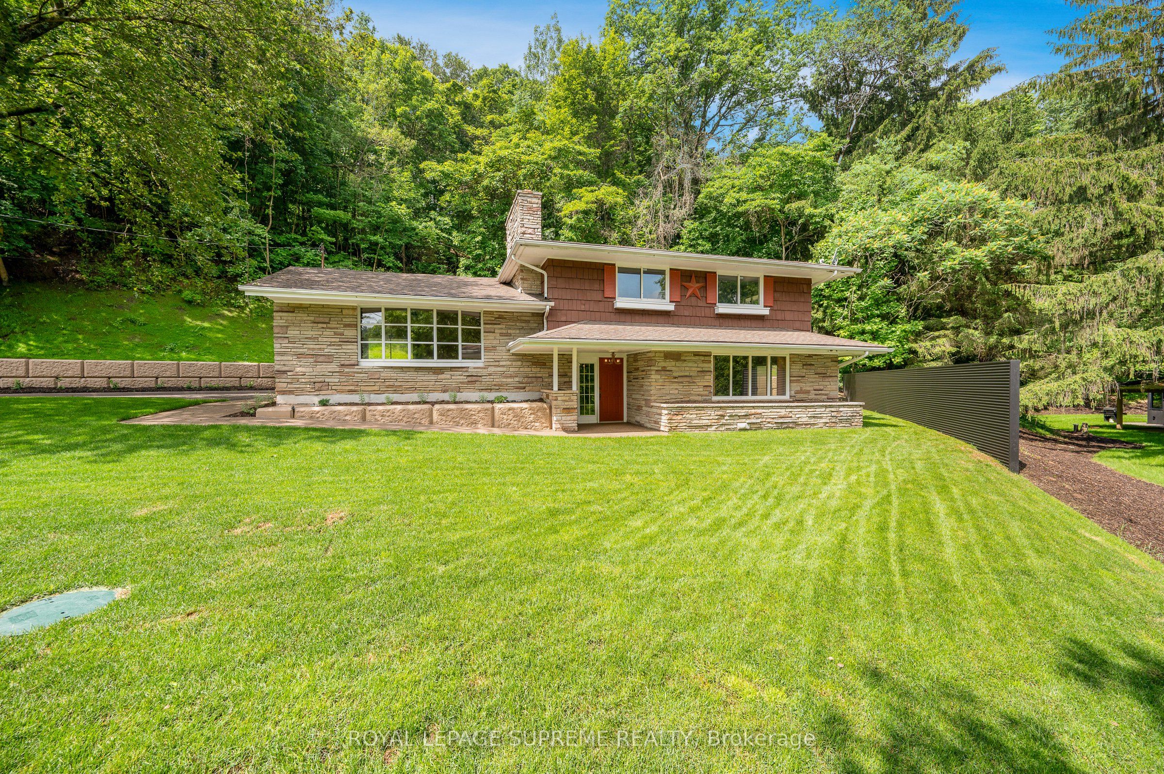 2035 Hollow Road Property Photo 6