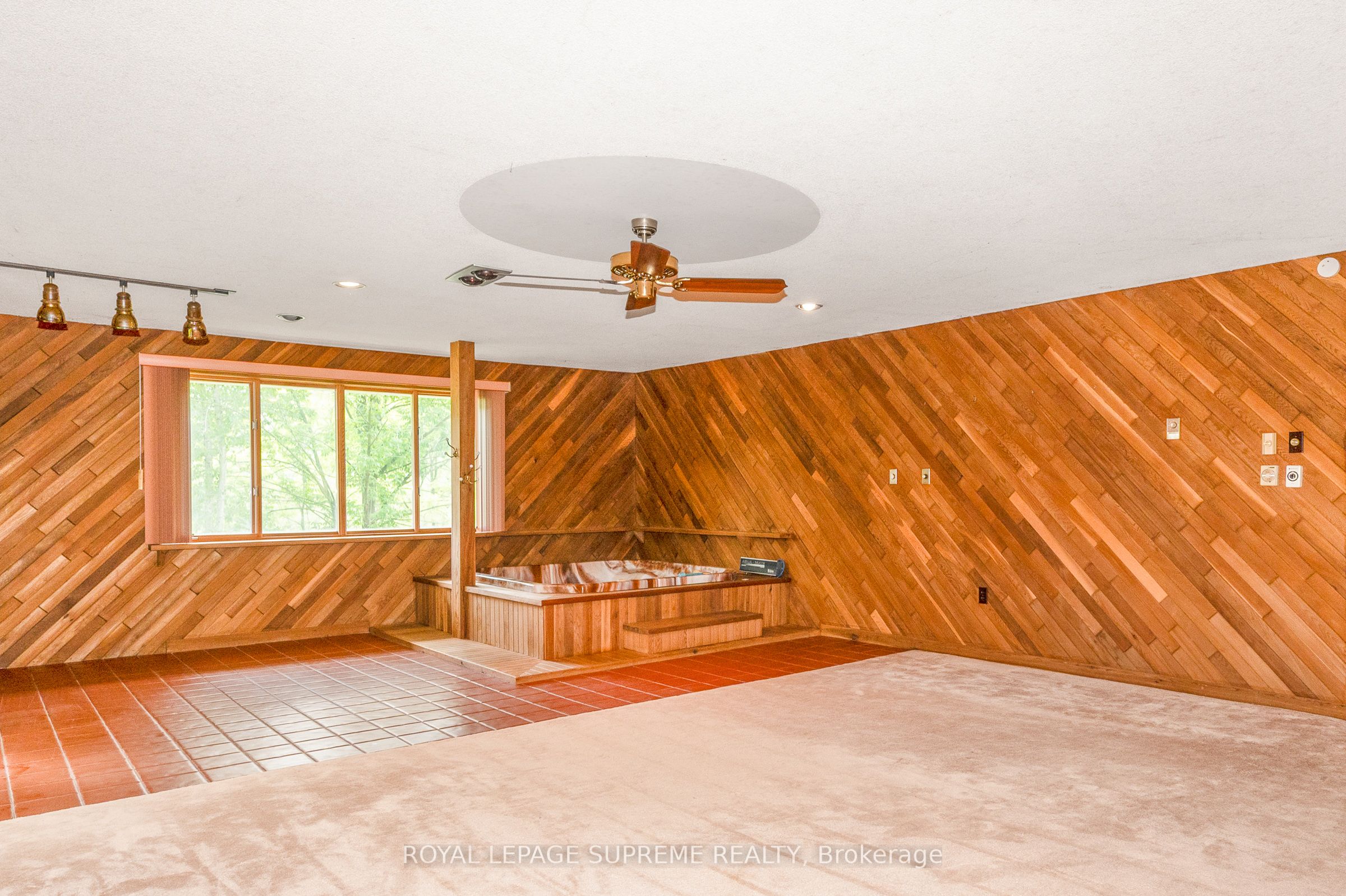 2035 Hollow Road Property Photo 37
