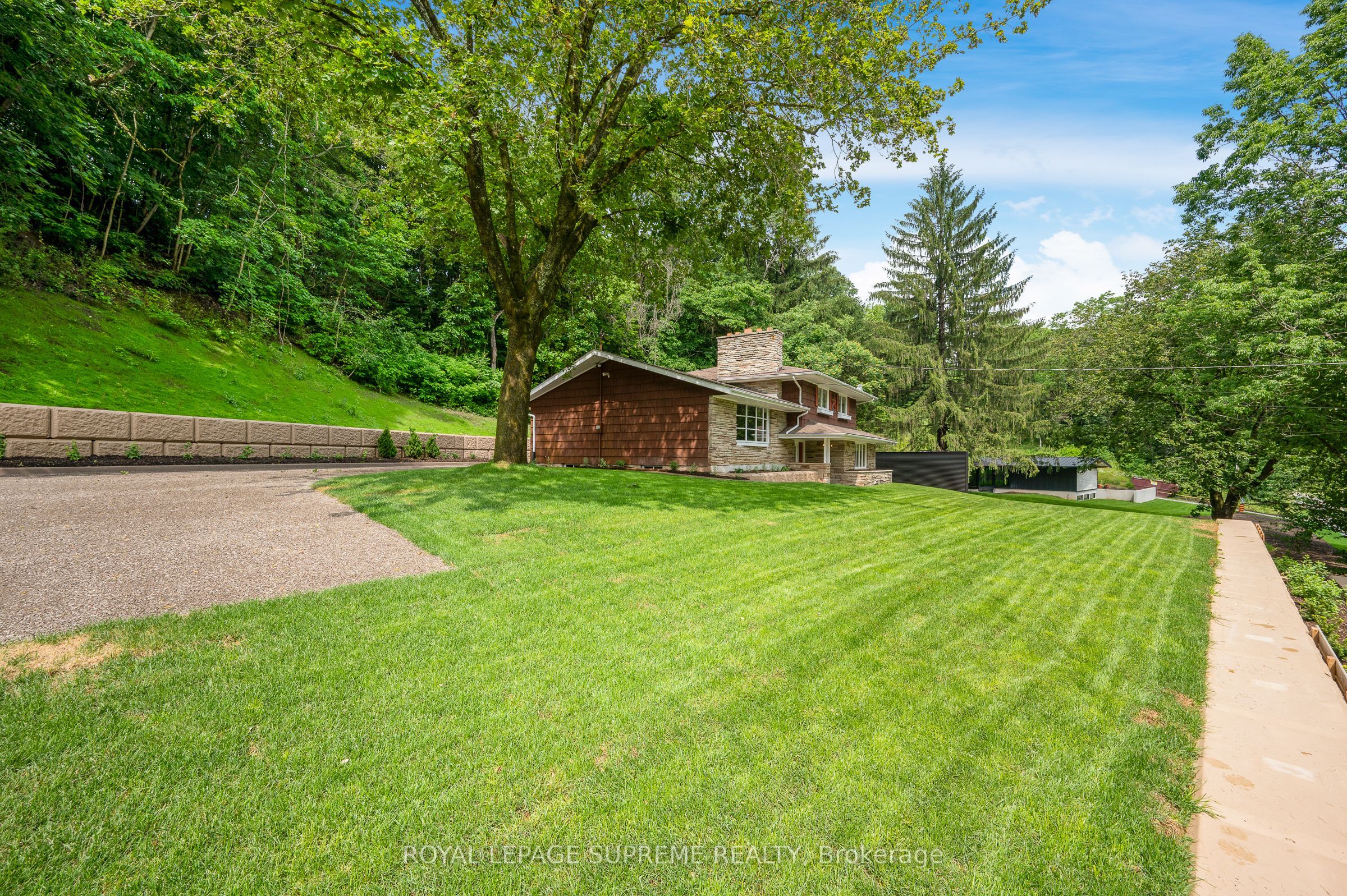 2035 Hollow Road Property Photo 42