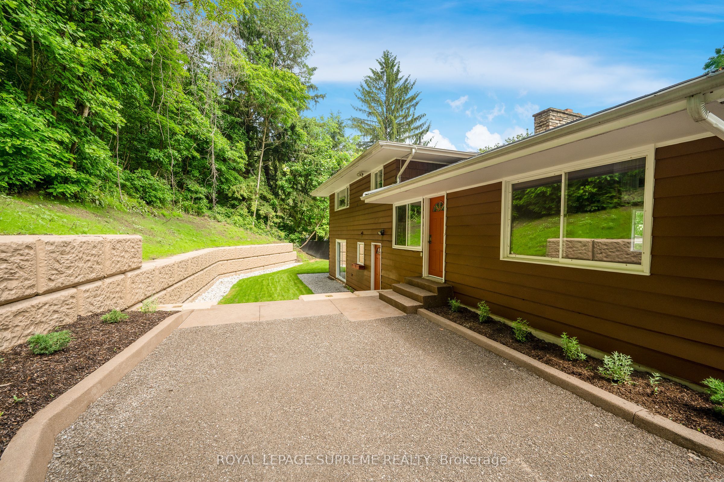 2035 Hollow Road Property Photo 44