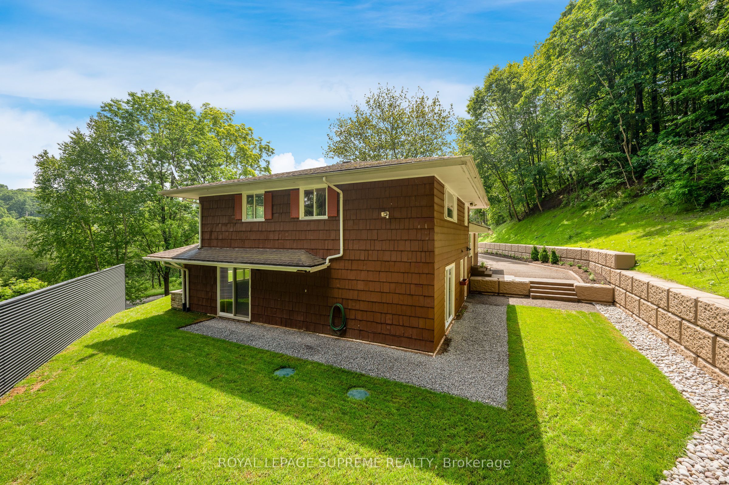 2035 Hollow Road Property Photo 46
