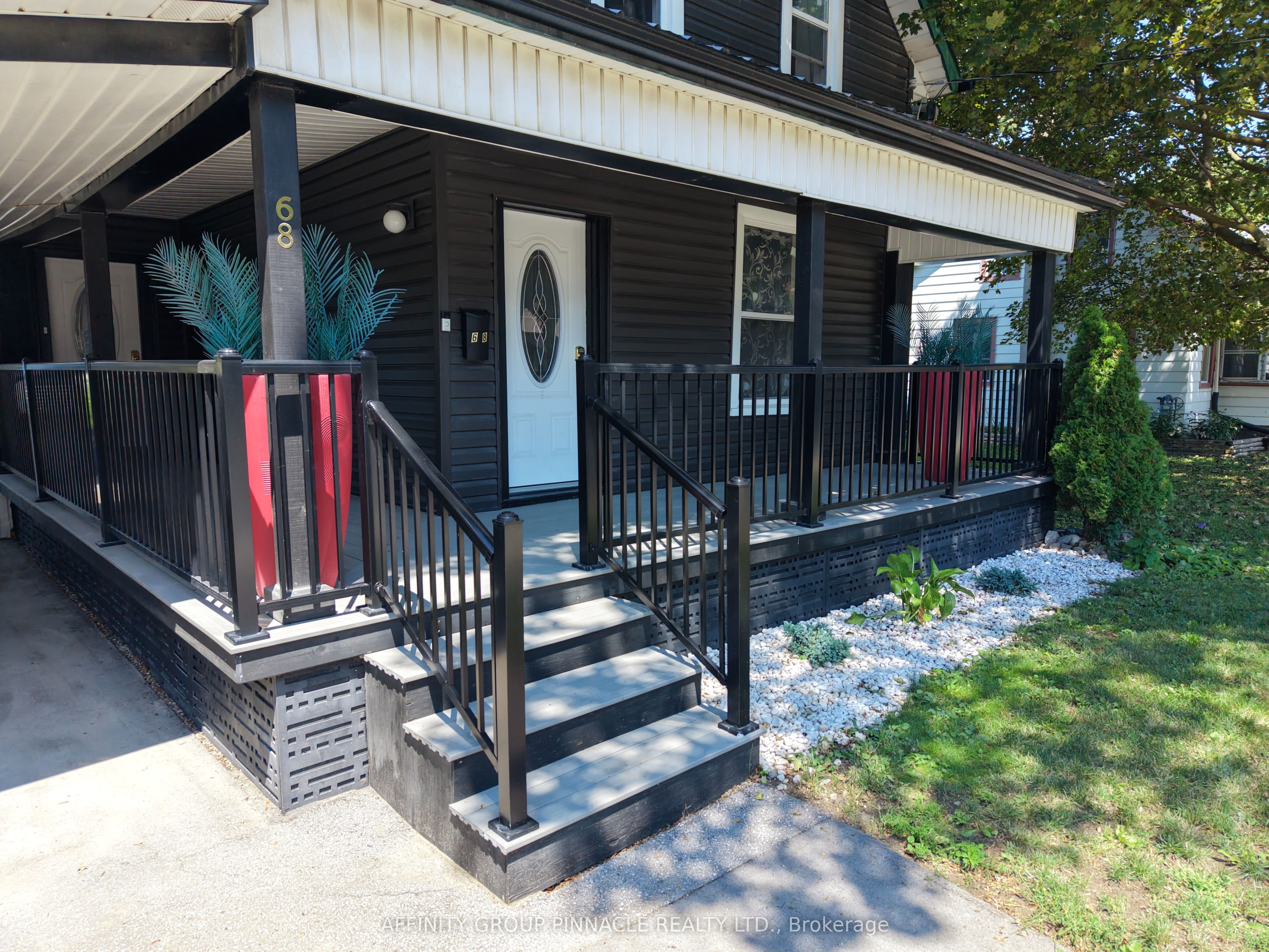 68 King Street Property Photo 4