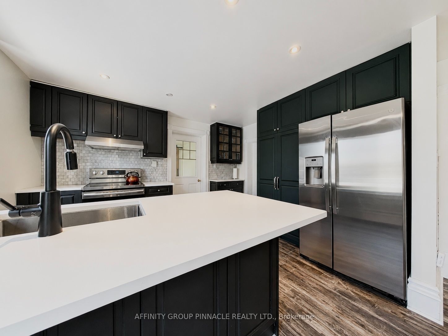 68 King Street Property Photo 14
