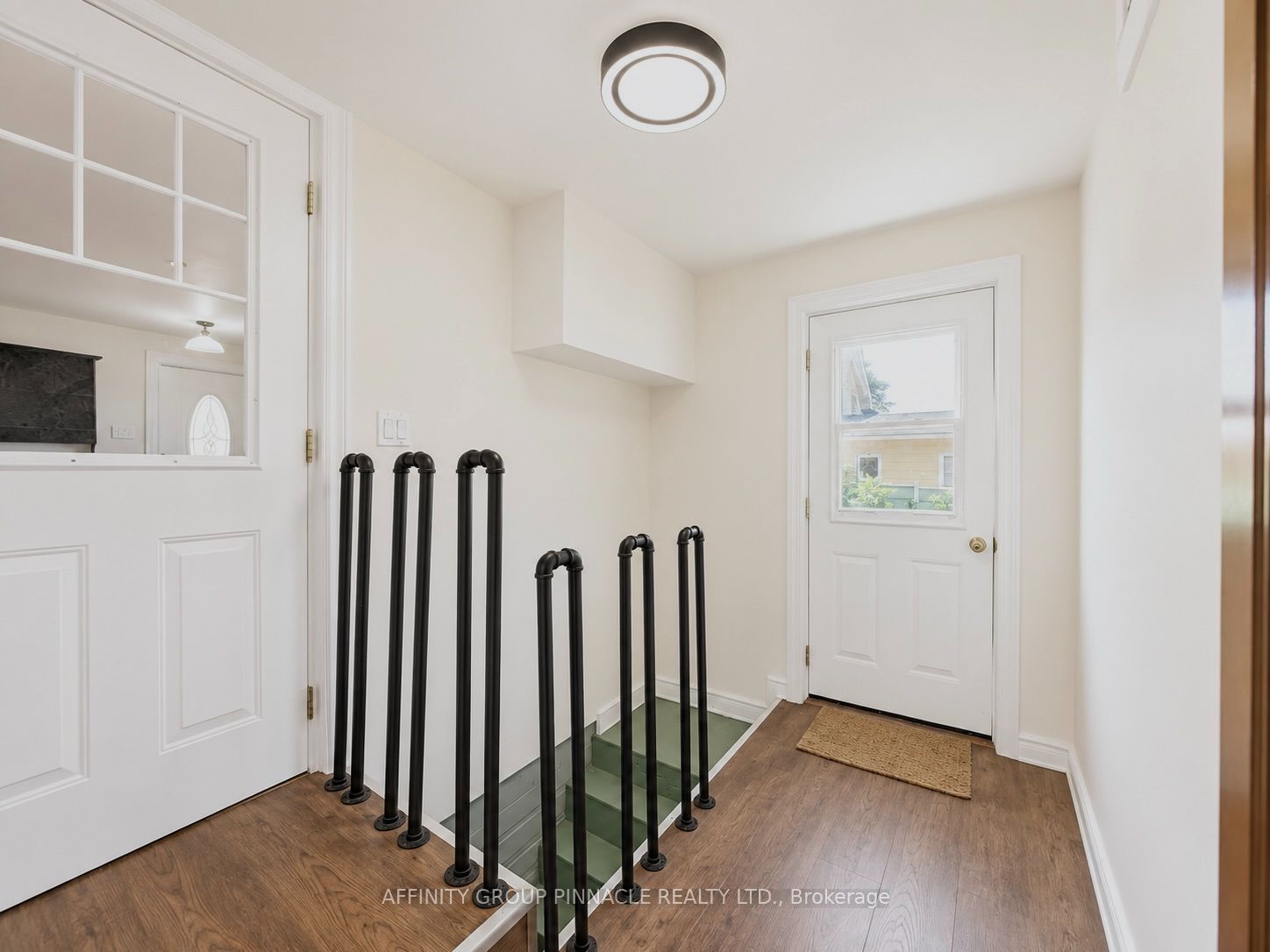 68 King Street Property Photo 19