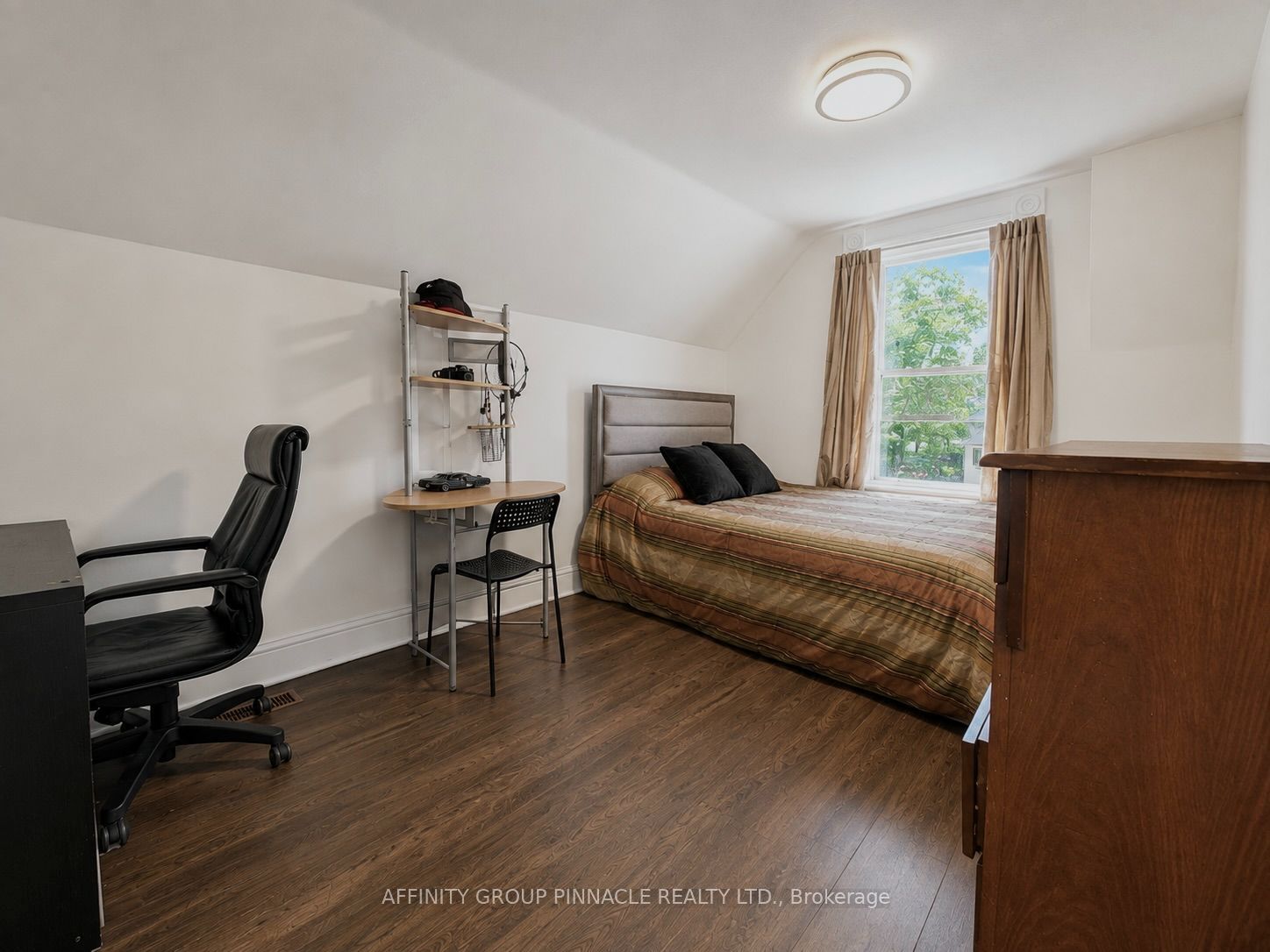 68 King Street Property Photo 24