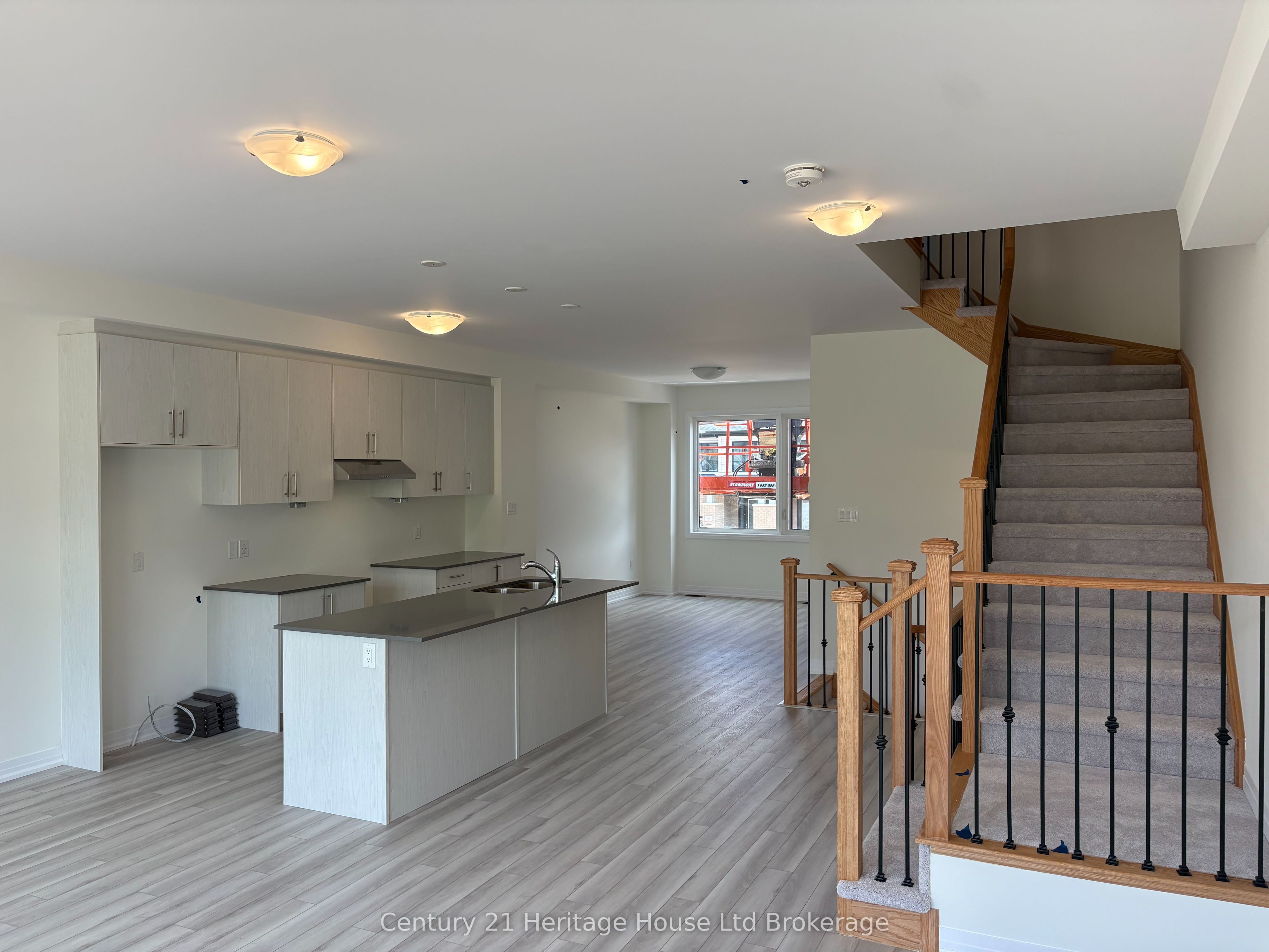 464 Jack Wilford Way Property Photo 6