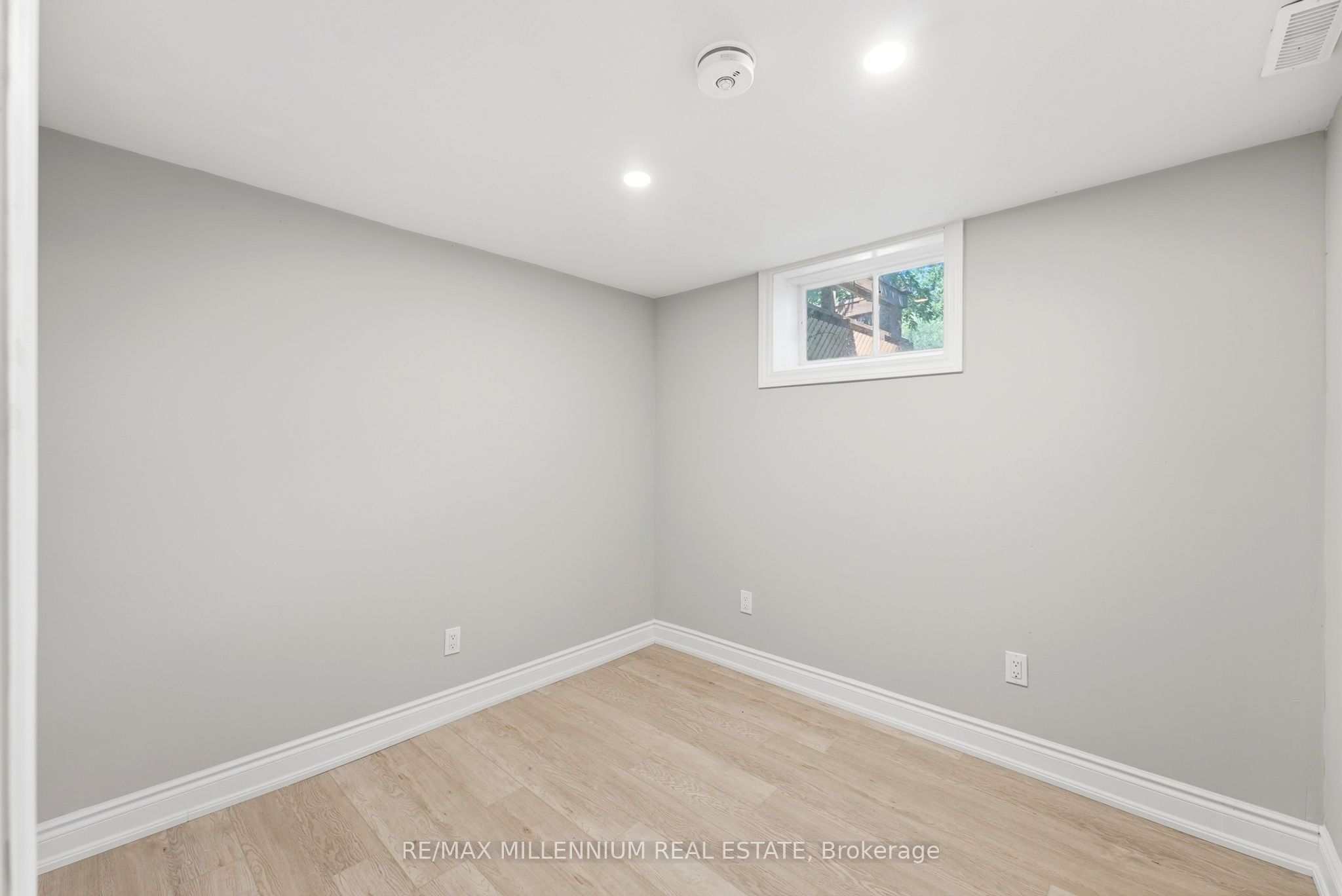 22 Montgomery Road Property Photo 36