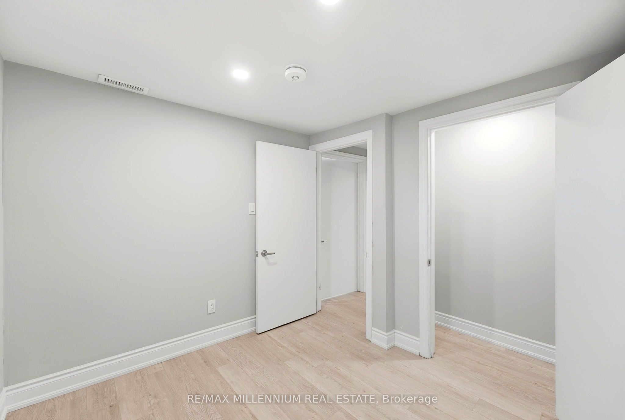 22 Montgomery Road Property Photo 38