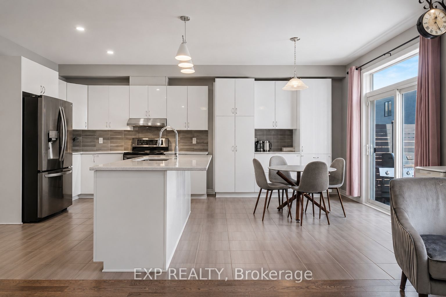 719 Cashmere Terrace Property Photo 16