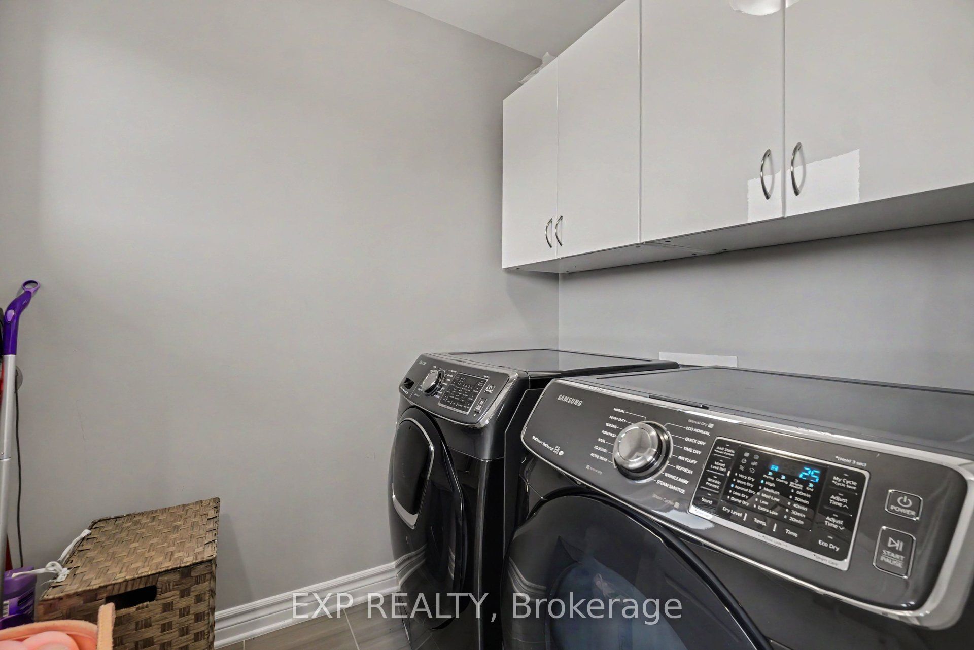 719 Cashmere Terrace Property Photo 32