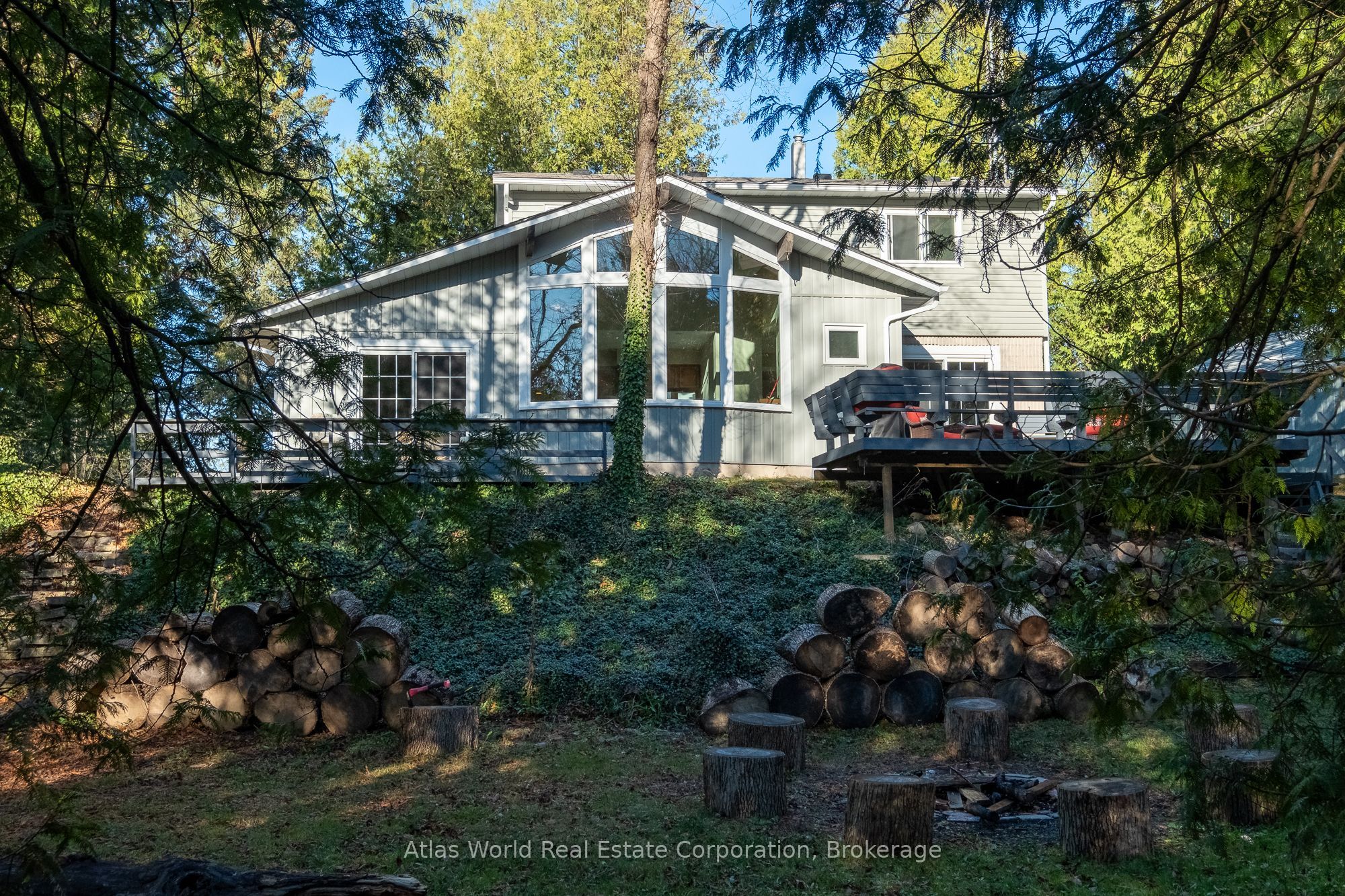 19 Front Street Property Photo 2