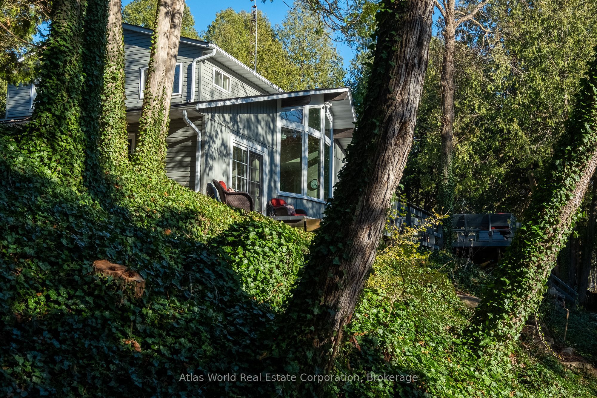 19 Front Street Property Photo 8