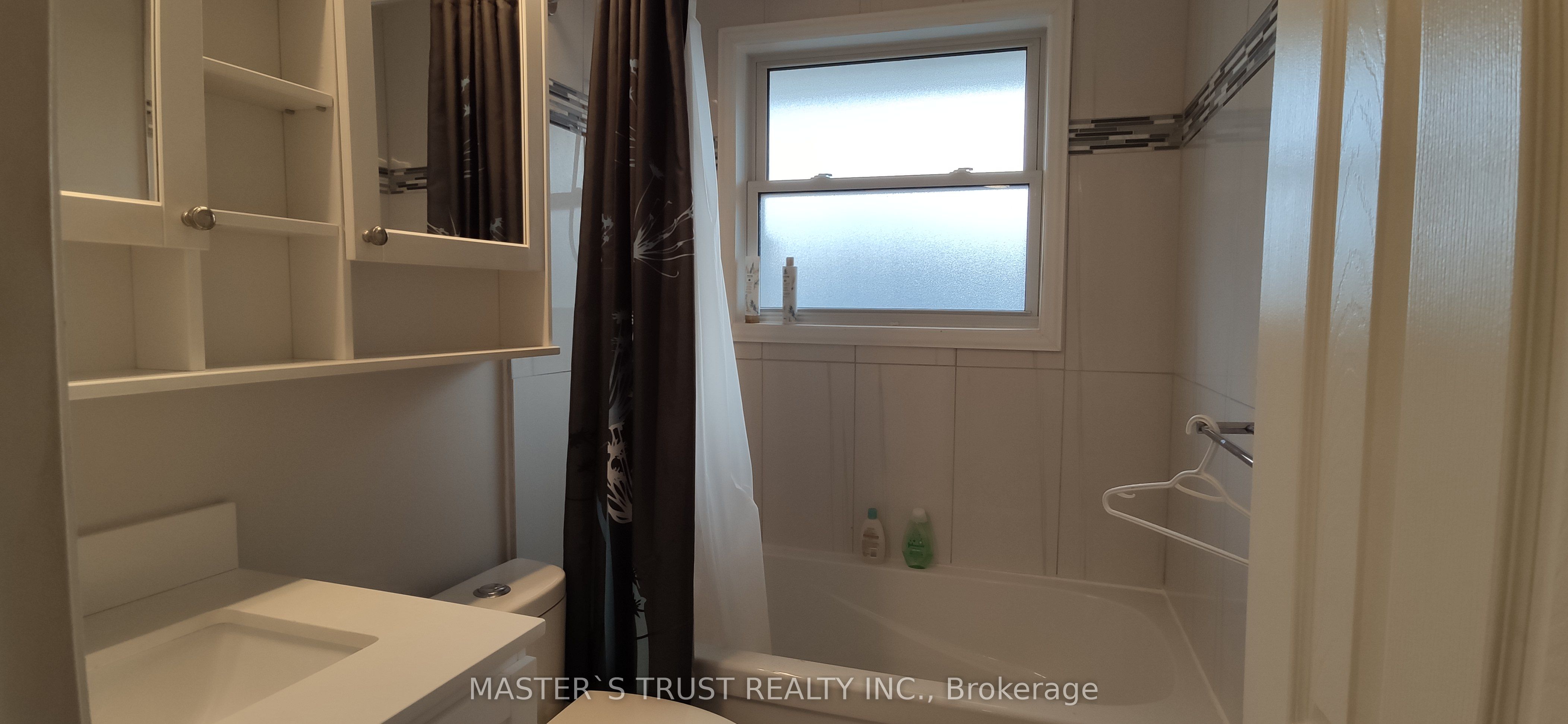 30 William Street Upper Property Photo 6