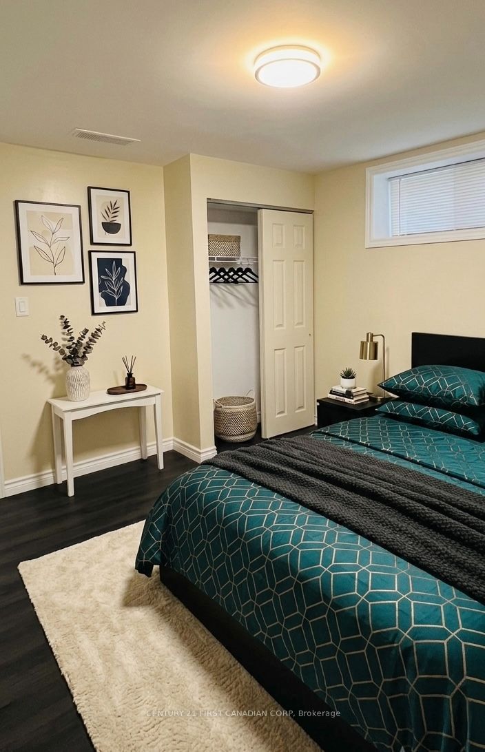 1875 Reilly Walk Lower Unit Property Photo 2
