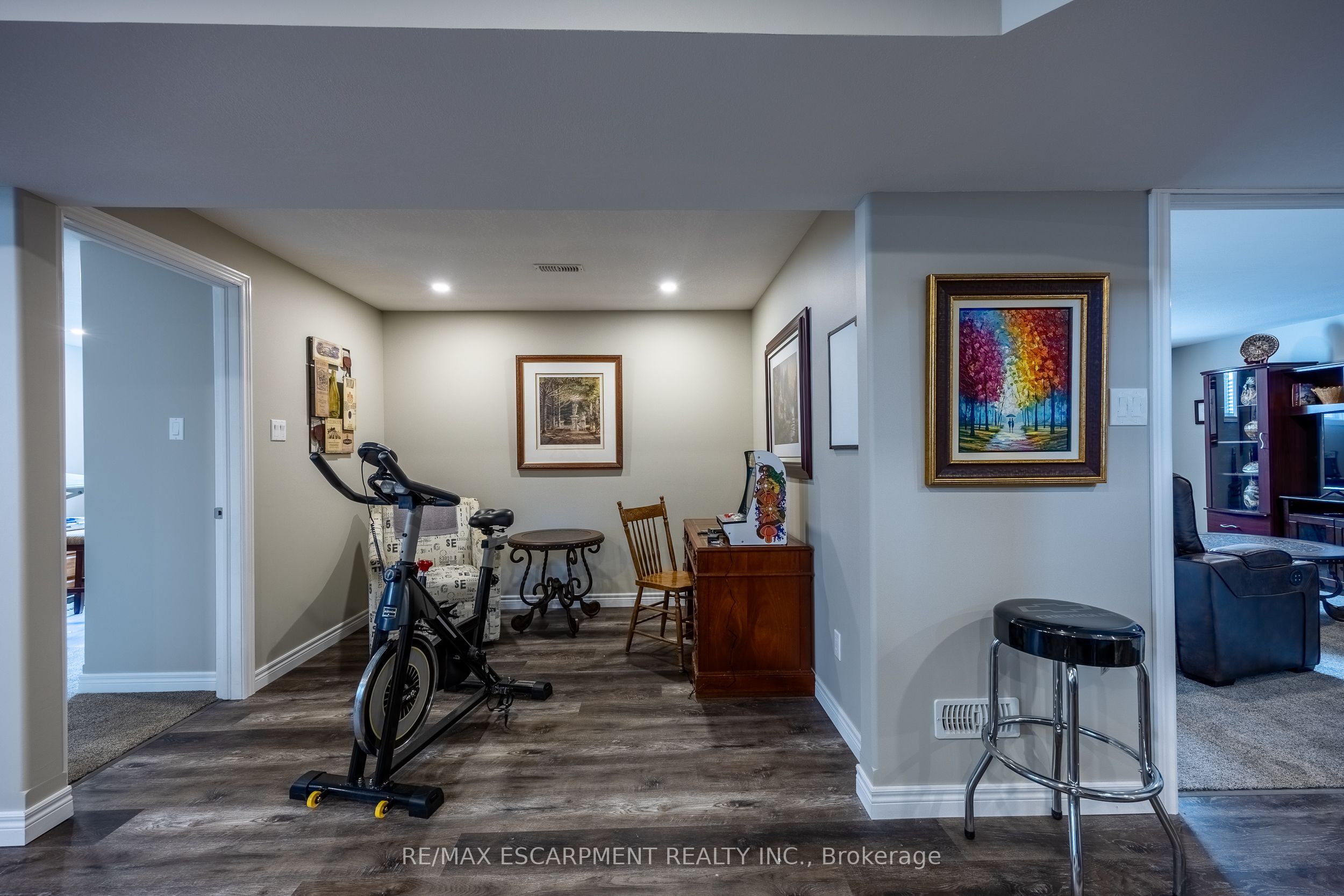 7 Stonebridge Place Property Photo 24
