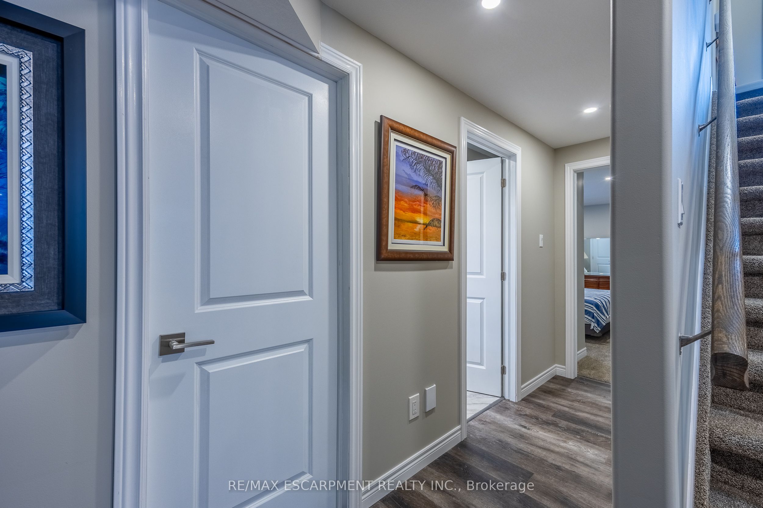 7 Stonebridge Place Property Photo 27