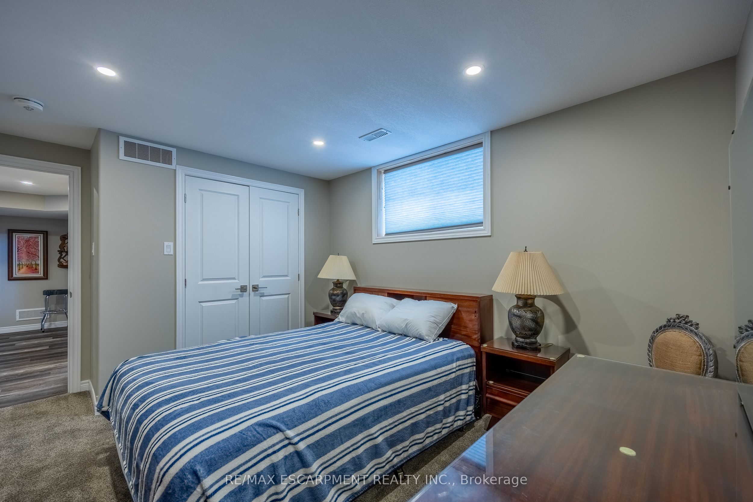 7 Stonebridge Place Property Photo 30