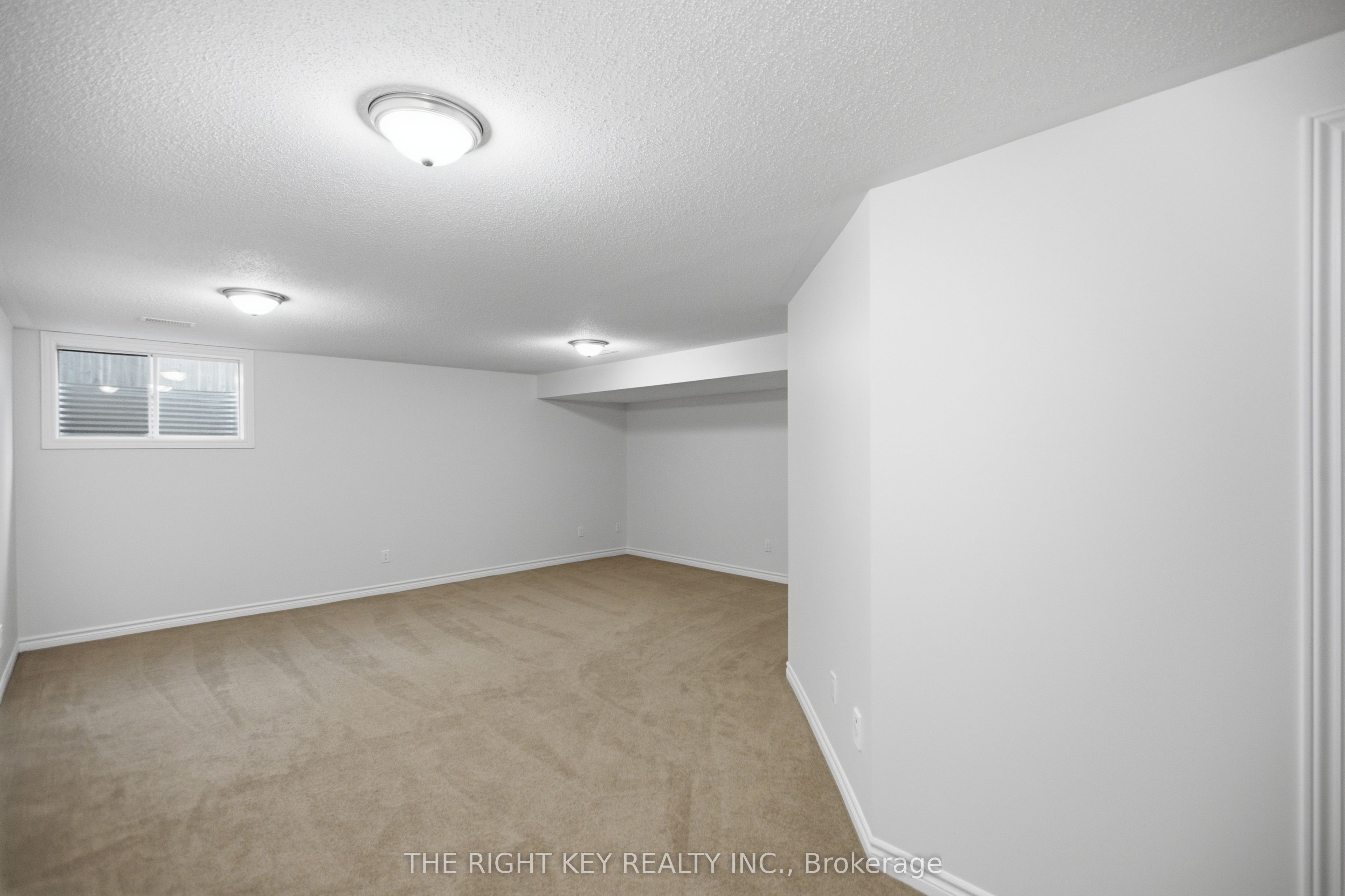 480 Stalwart Crescent Property Photo 31