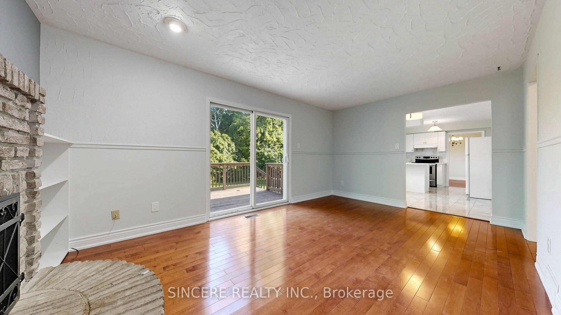 118 Candlewood Crescent Property Photo 17