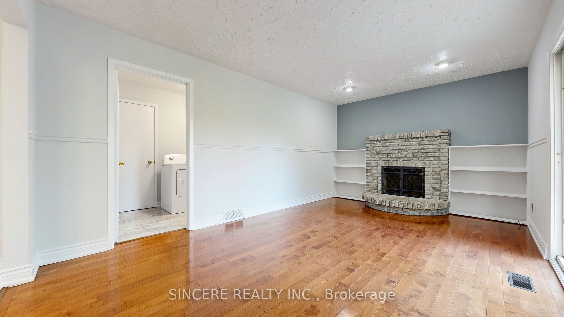 118 Candlewood Crescent Property Photo 19