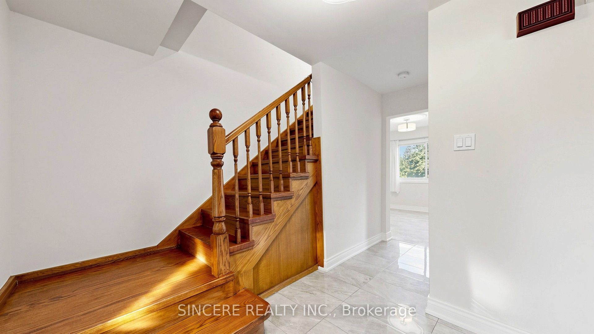 118 Candlewood Crescent Property Photo 23