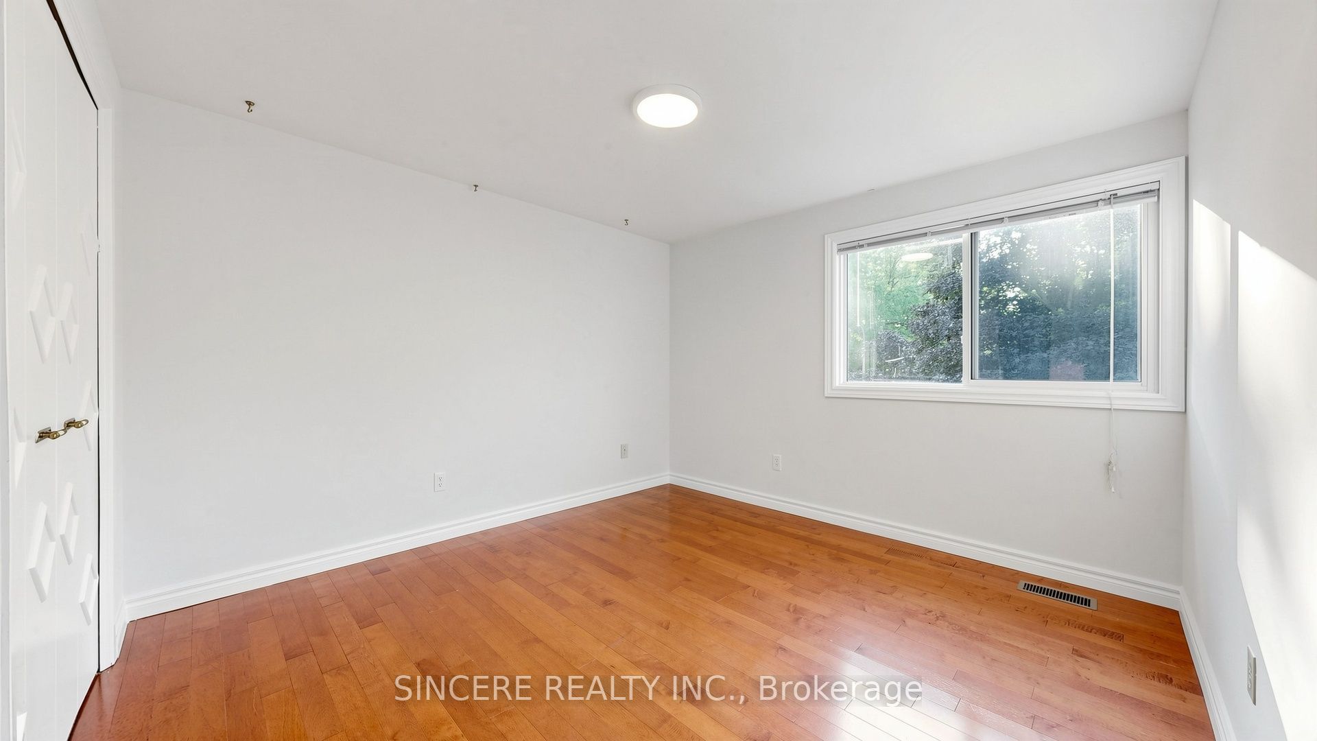 118 Candlewood Crescent Property Photo 31